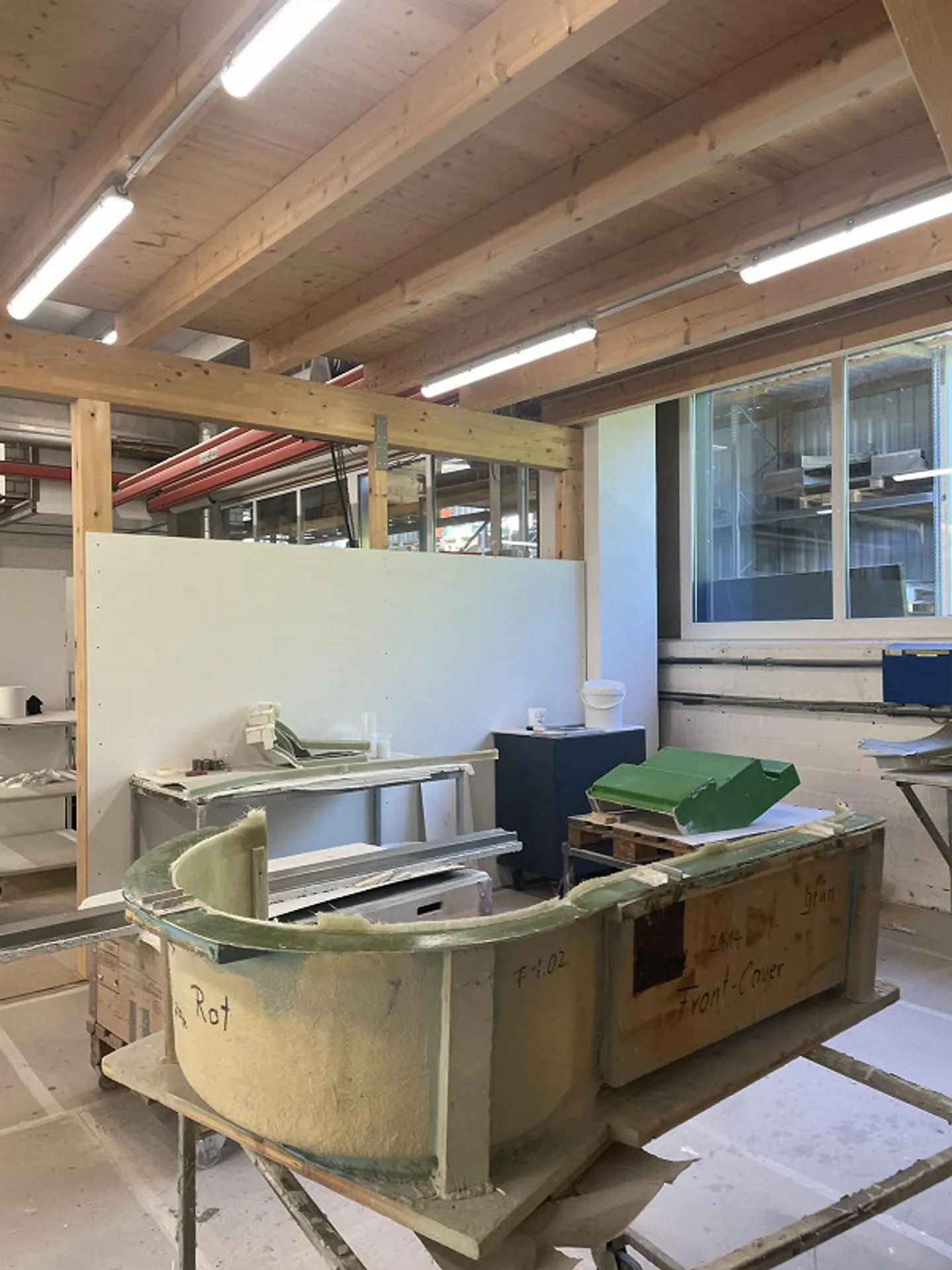 Proprietà industriale/commerciale con sufficienti riserve di terreno - Foto 13 di 14