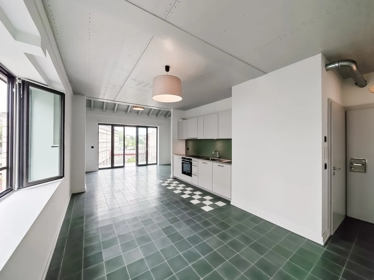 2.5-room loft on the top floor in the center of Lausanne - Photo 2 of 5