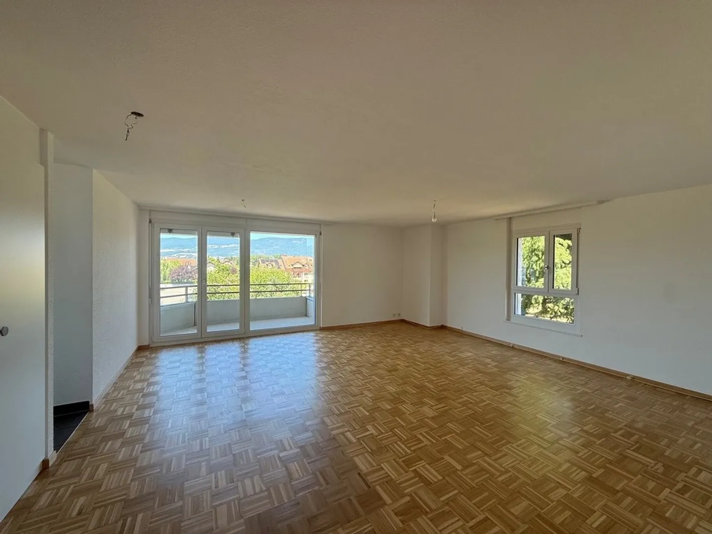 Appartement Charmant avec Balcon - Photo 2 sur 7