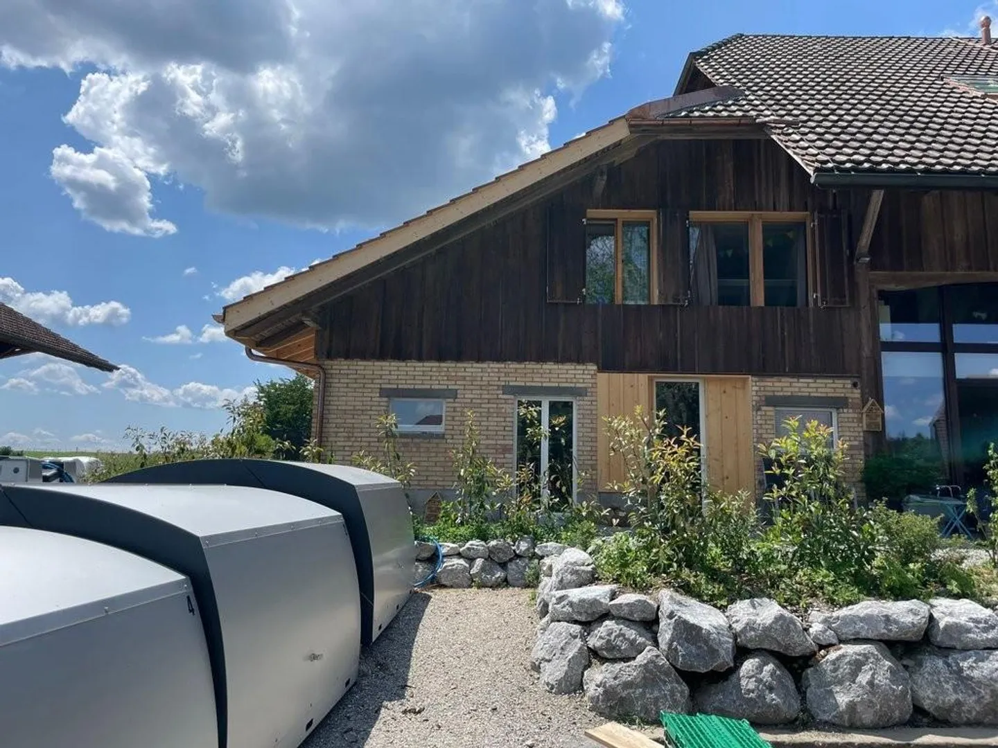 Maison individuelle en rangée de 5,5 pièces sur 3 étages à Herrenschwanden - Photo 3 sur 8