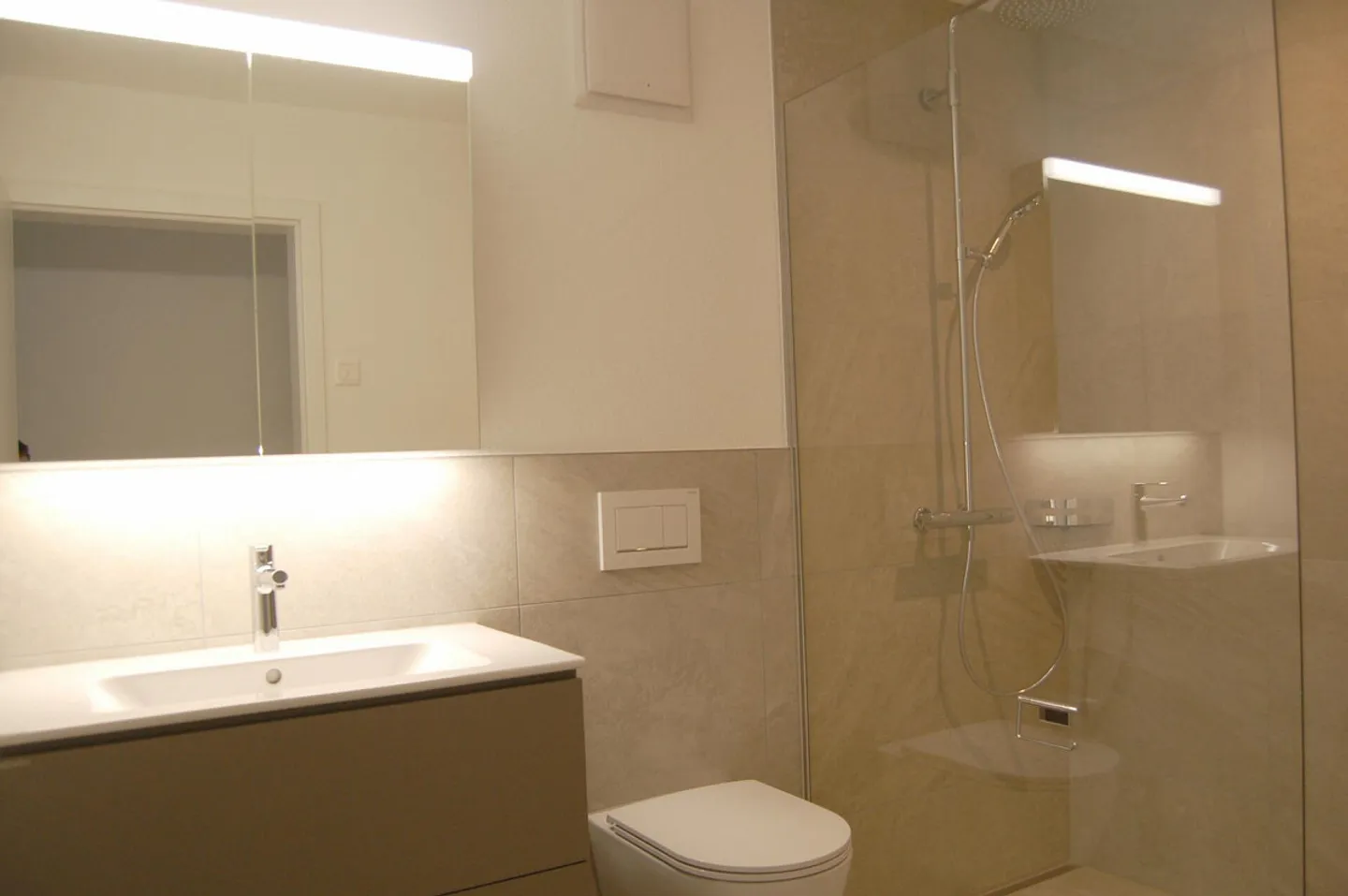 Space for Living – Stylish 4½-Room Apartment on Two Floors - Photo 5 of 9