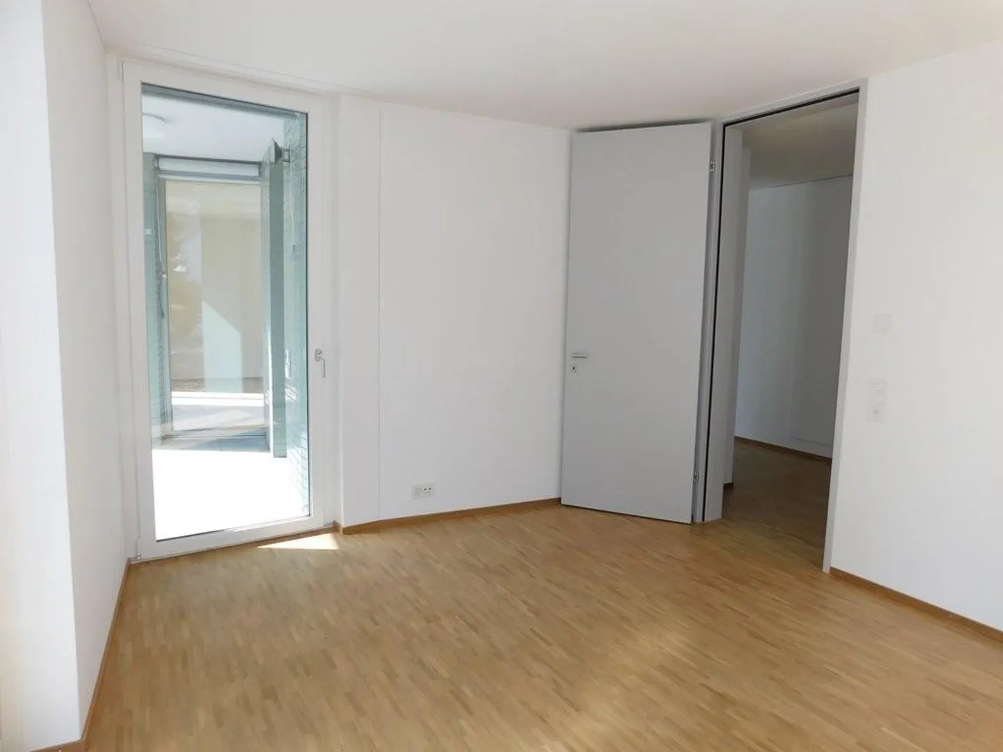 Appartement 3.5 pièces avec terrasse à Oerlikon à louer - Photo 3 sur 7