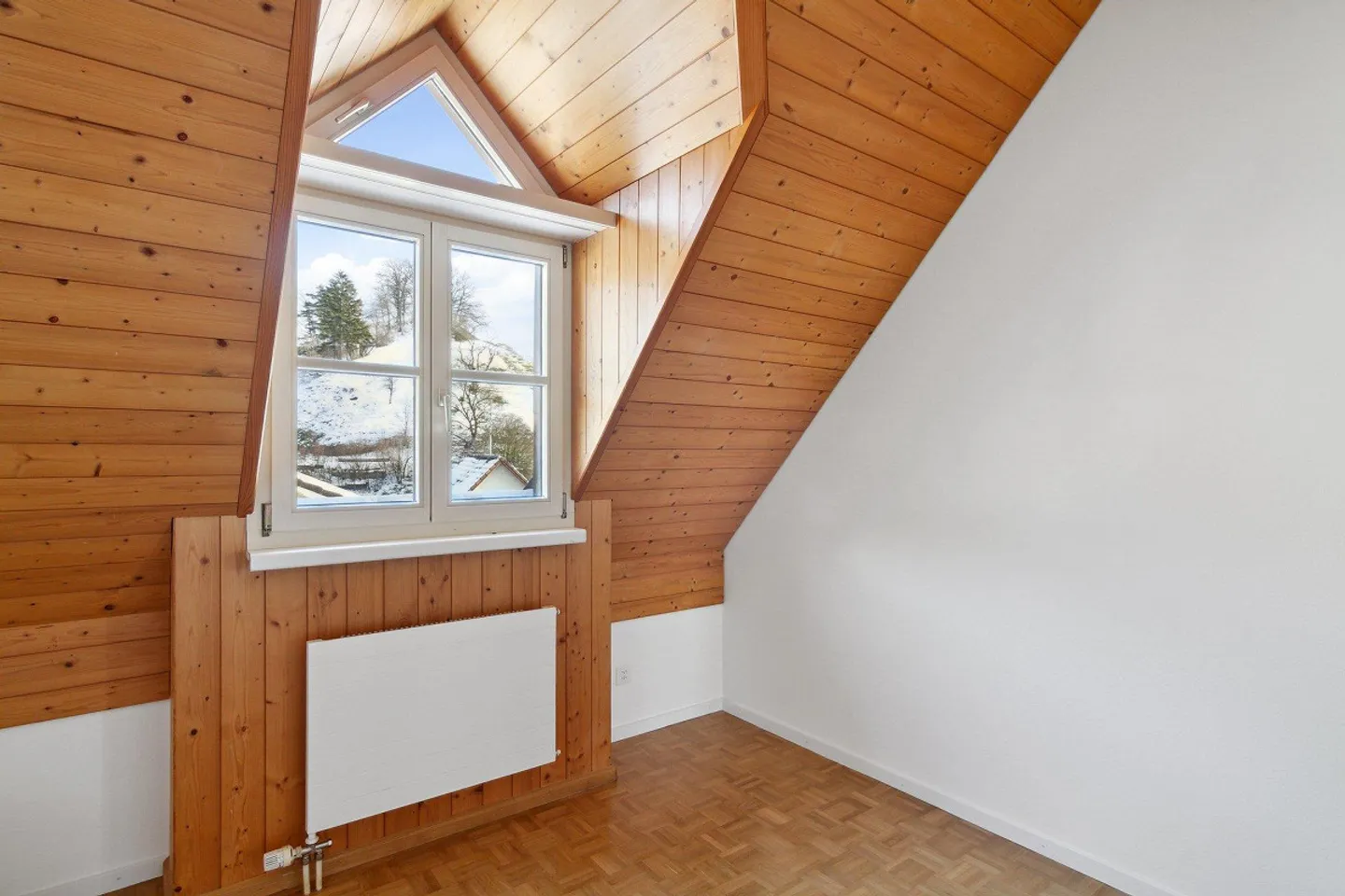 Grosszügige 5.5-Zimmer-Maisonettewohnung an ruhiger Lage - Foto 16 von 22