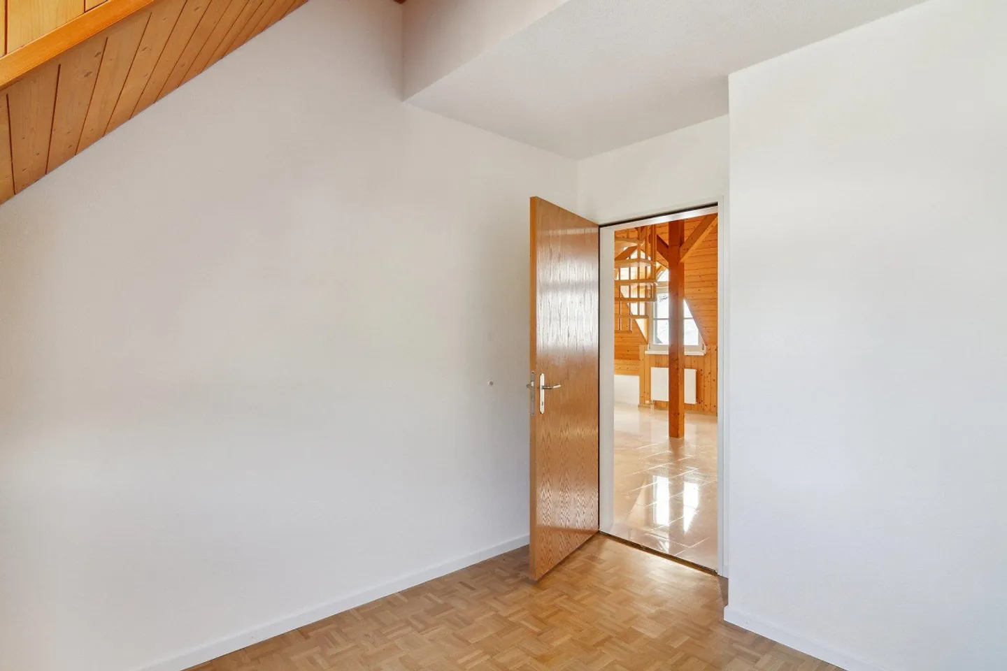 Grosszügige 5.5-Zimmer-Maisonettewohnung an ruhiger Lage - Foto 17 von 22