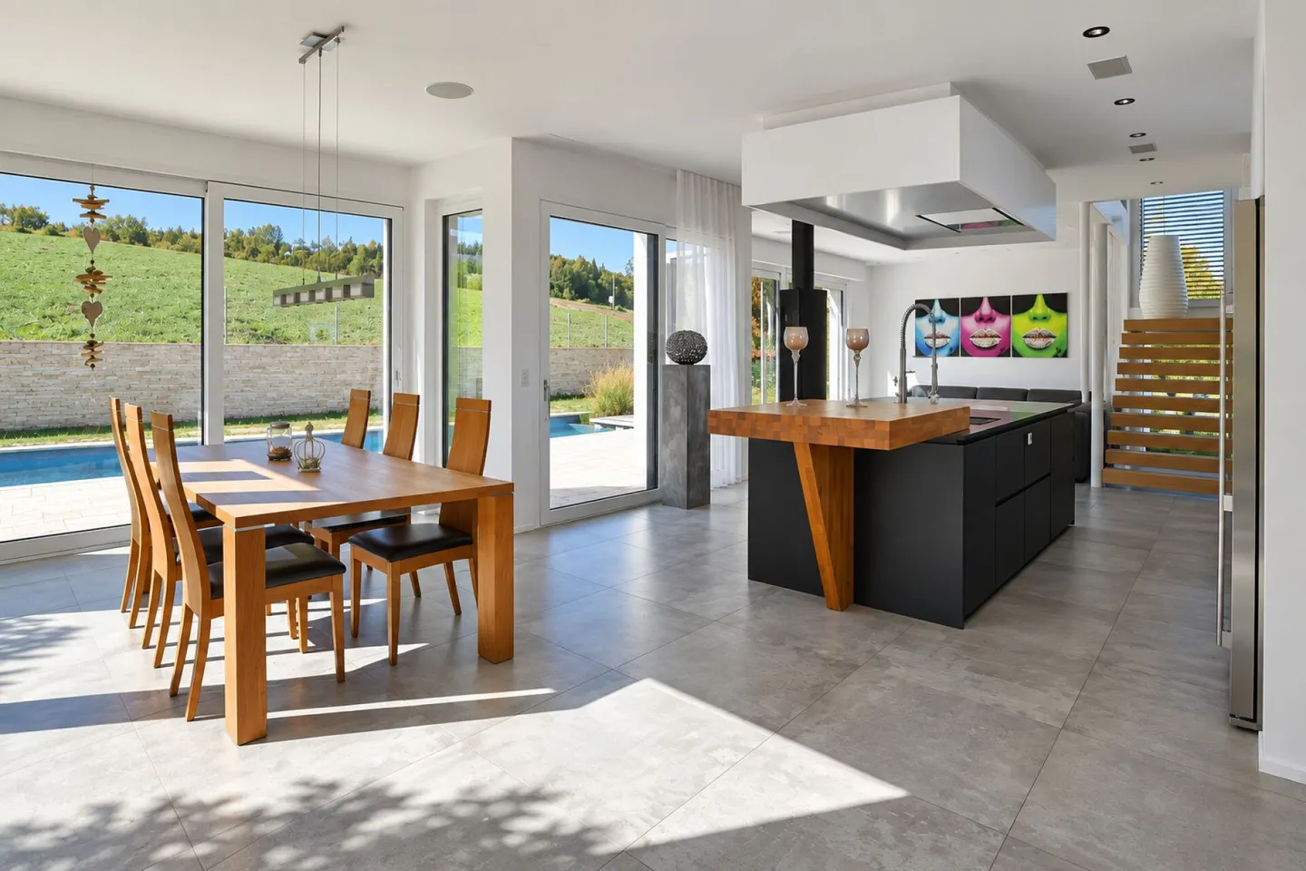 Villa - generous living at a high level - Photo 2 of 12