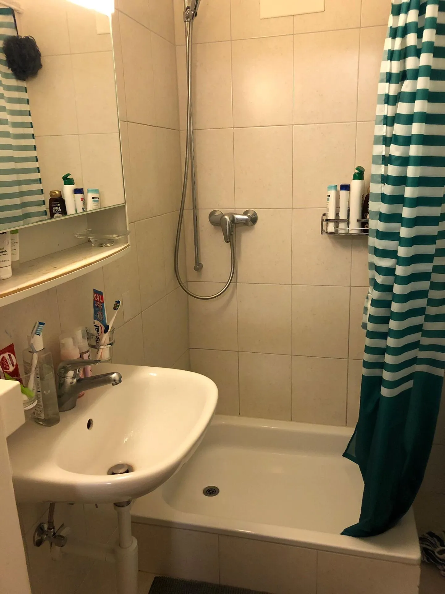 Chambre partagée jolie et meublée dans le quartier de Lachen (3ème étage chambre 3) - Photo 5 sur 5