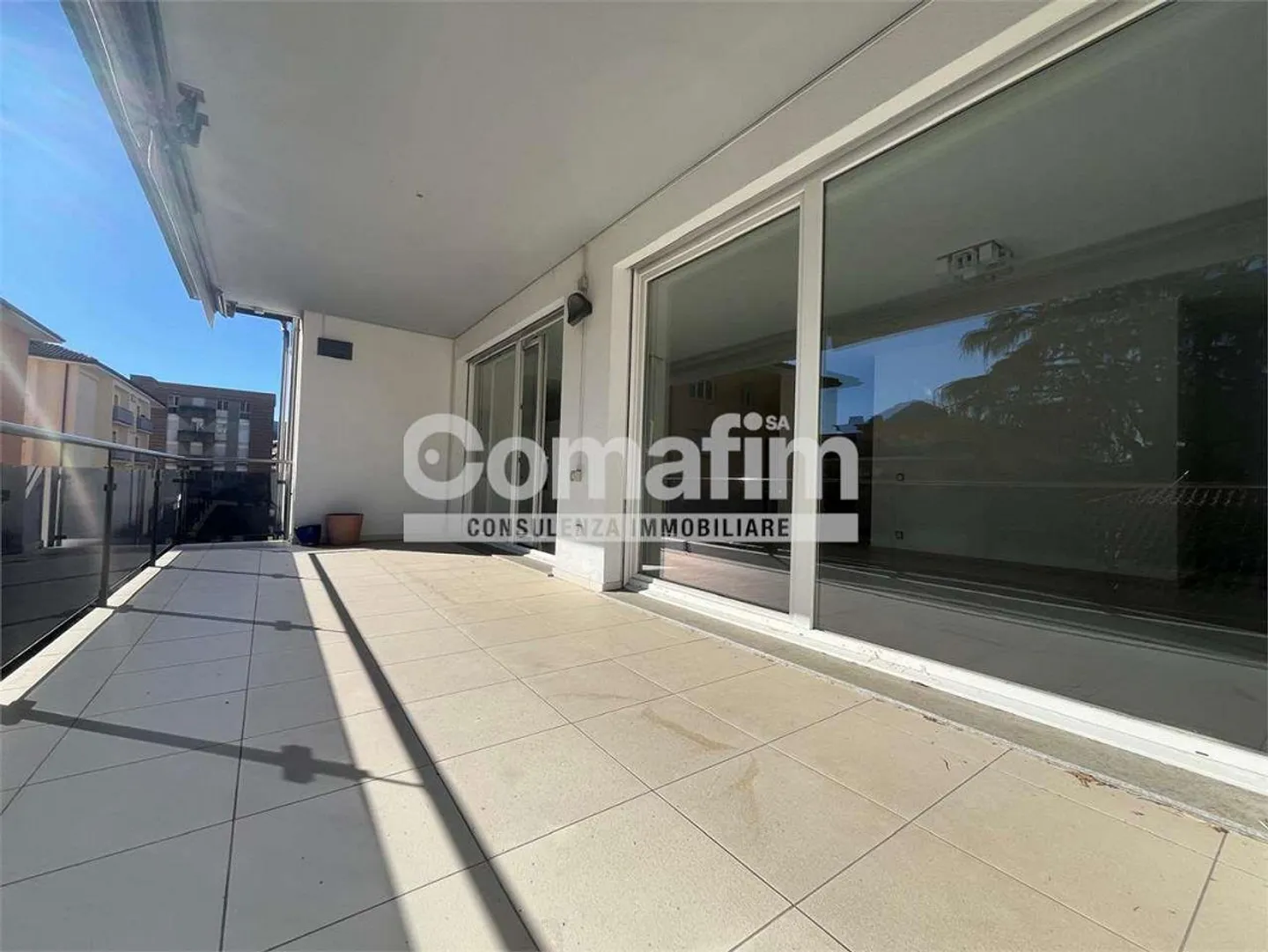 Geräumige 6,5-Zimmer-Wohnung in Lugano zu vermieten - Foto 1 von 13