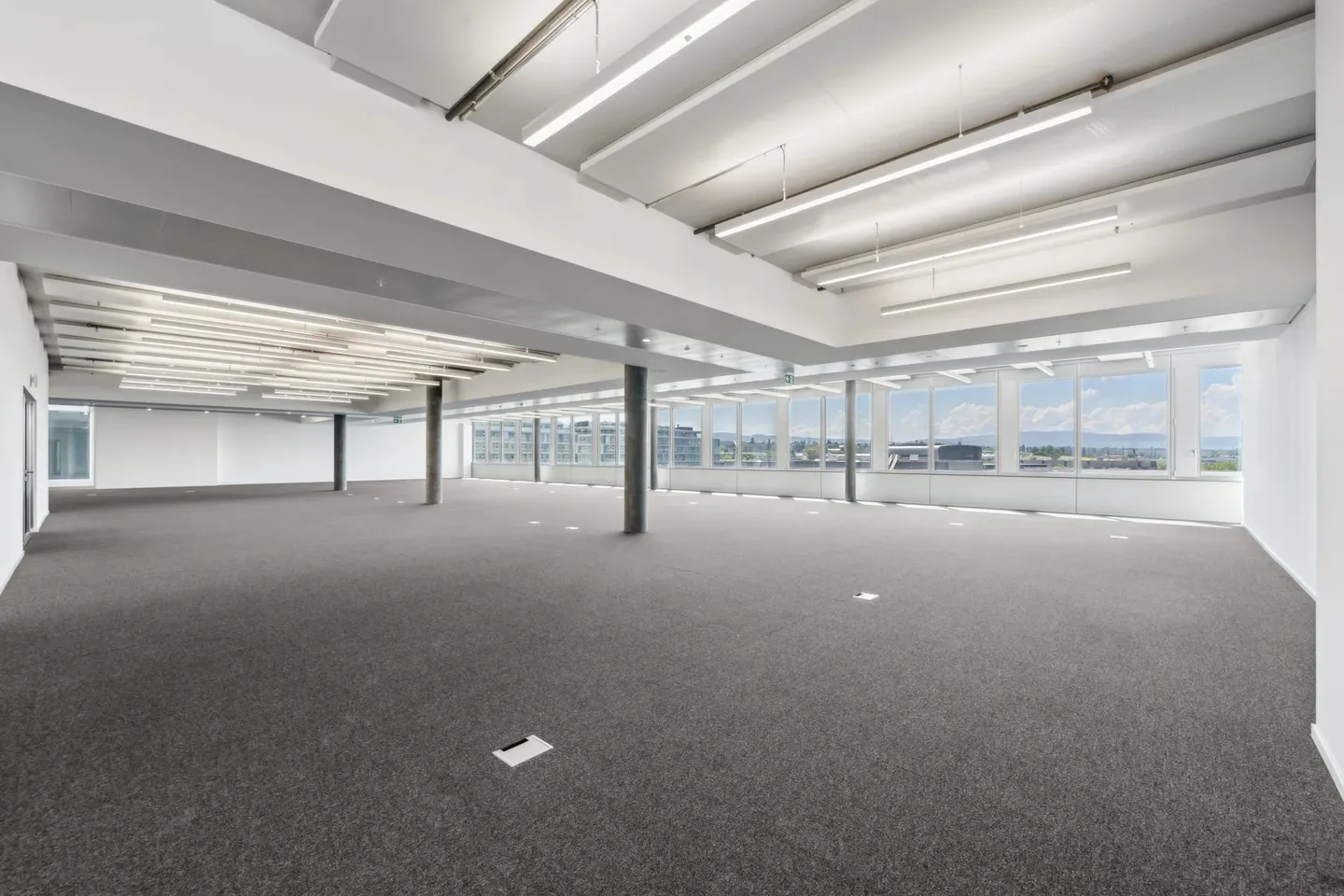 Office space for rent - Photo 5 of 10