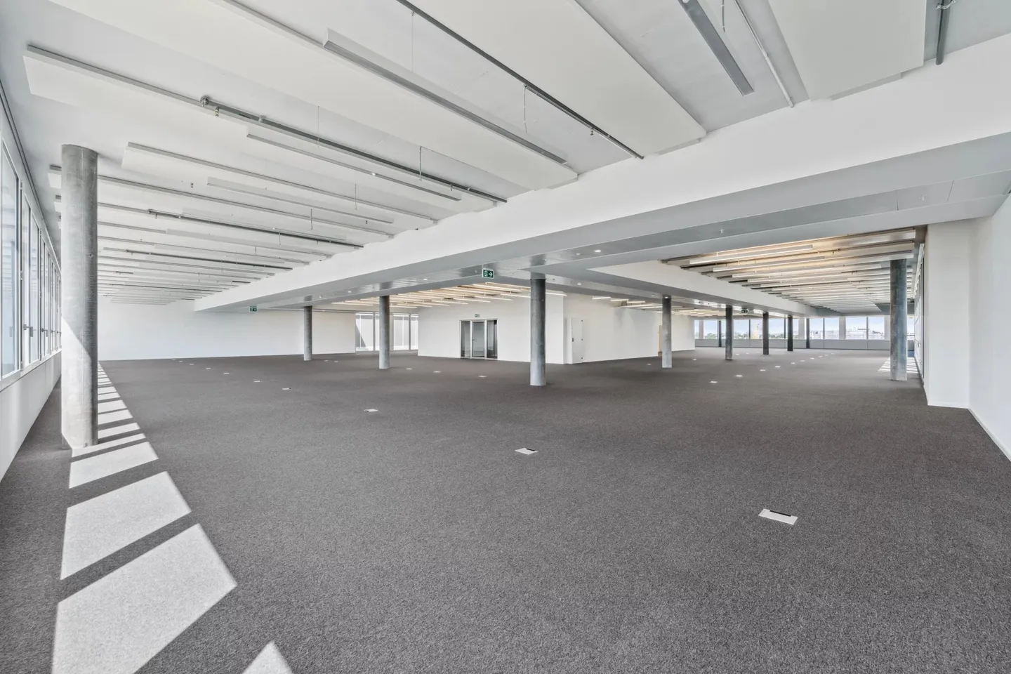 Office space for rent - Photo 9 of 10