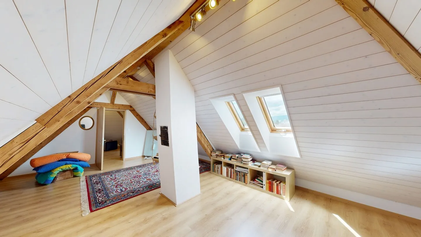 Charmant appartement en duplex dans un emplacement central et calme à Lyss - Photo 10 sur 14