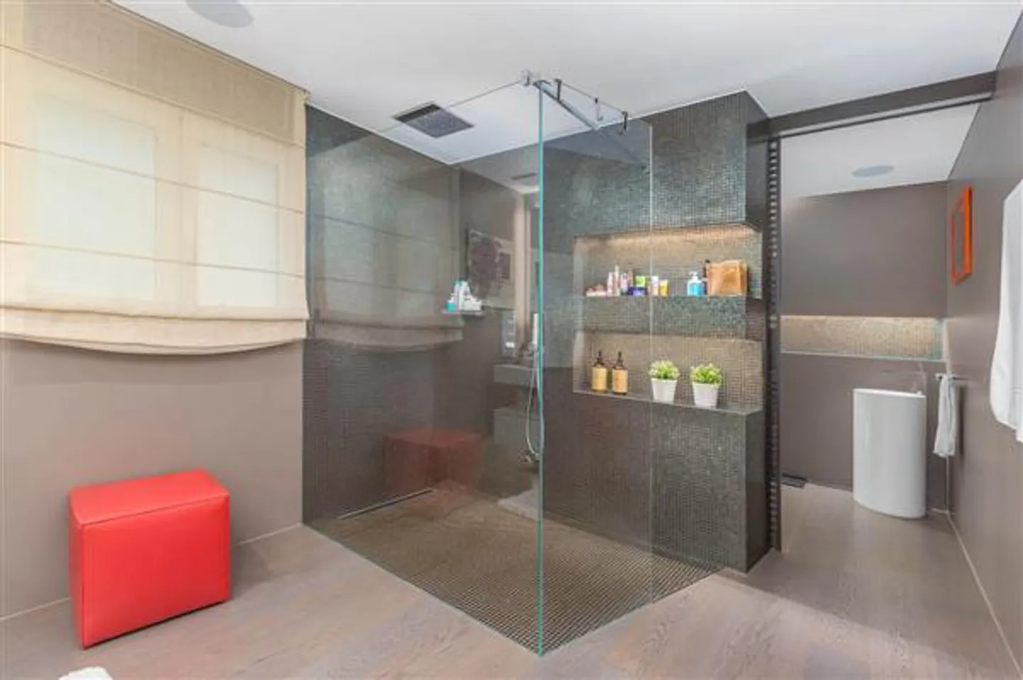 Lugano: 8.5-Zimmer-Wohnung - Foto 13 von 13