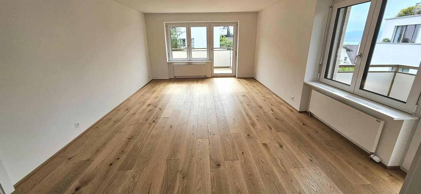 Balcone con vista sul lago - Appartamento 3.5 locali in posizione privilegiata a Zurigo - Foto 6 di 13