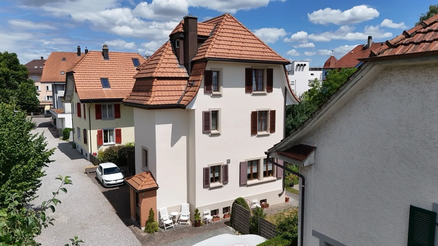 Charmant appartement en duplex dans un emplacement central et calme à Lyss - Photo 13 sur 14