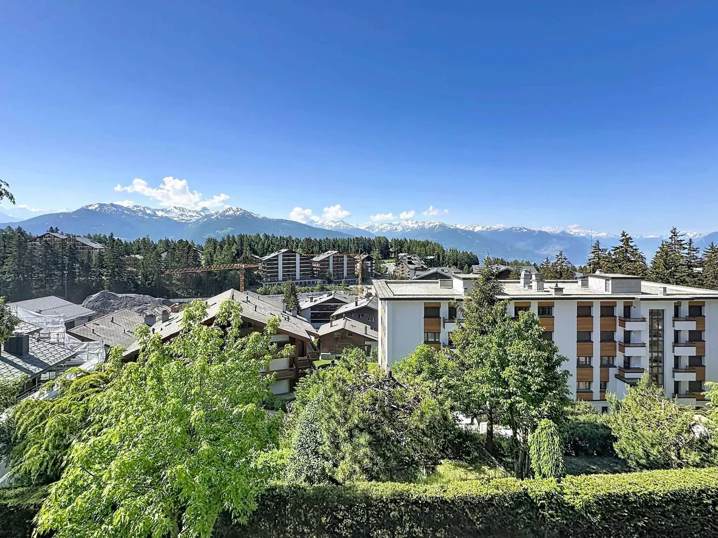 Appartement de style chalet avec vue alpine - Photo 1 sur 10