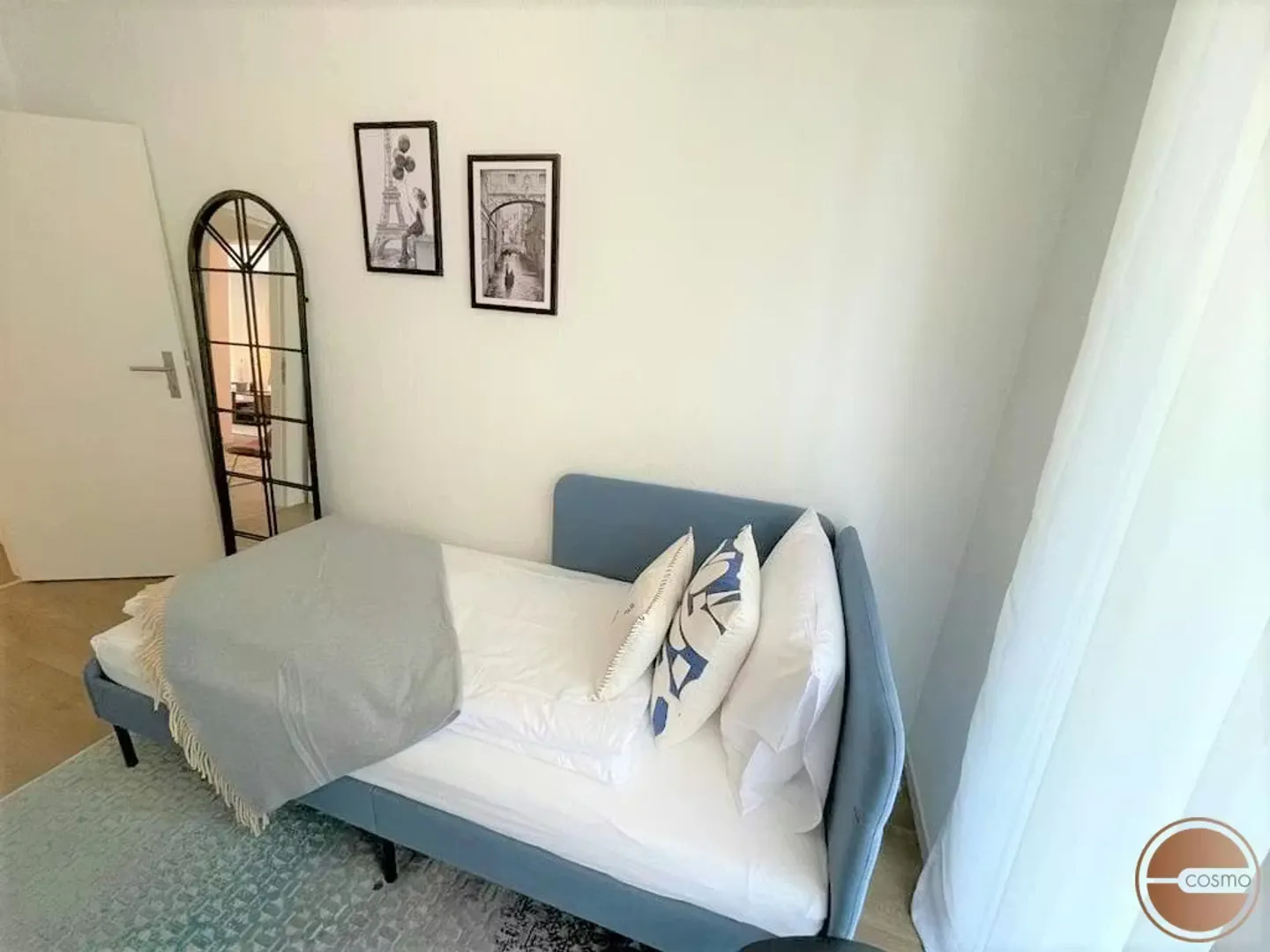 Charming Apartment in Zürich - Photo 9 of 10