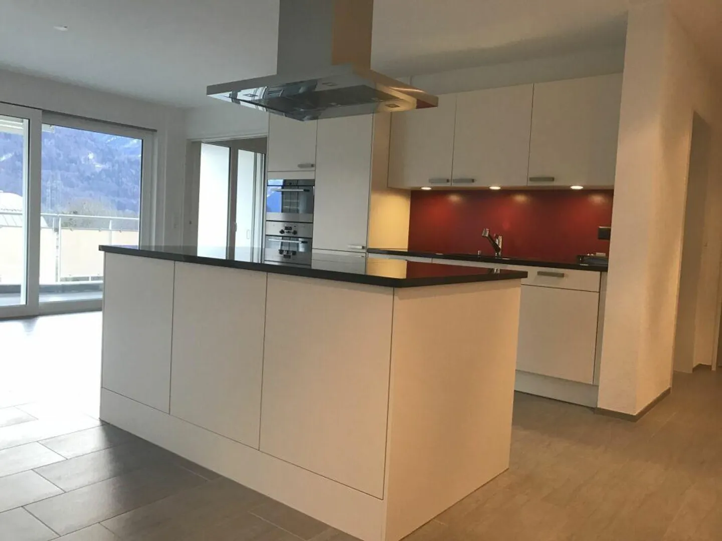 Stunning view amidst the vineyards - Photo 2 of 16