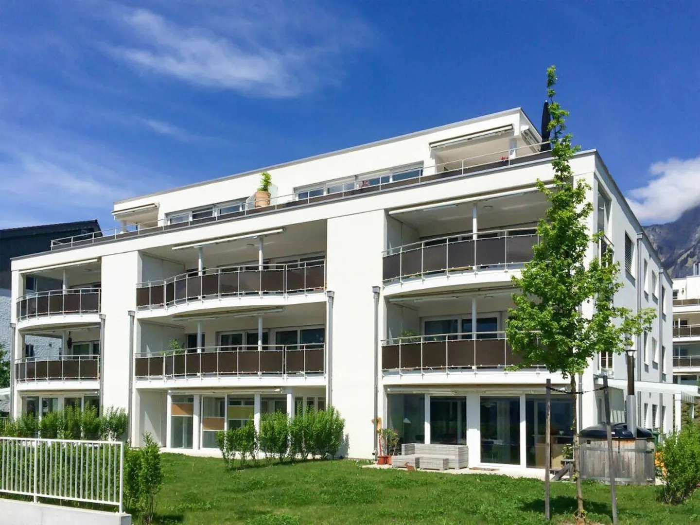 Stunning view amidst the vineyards - Photo 1 of 16