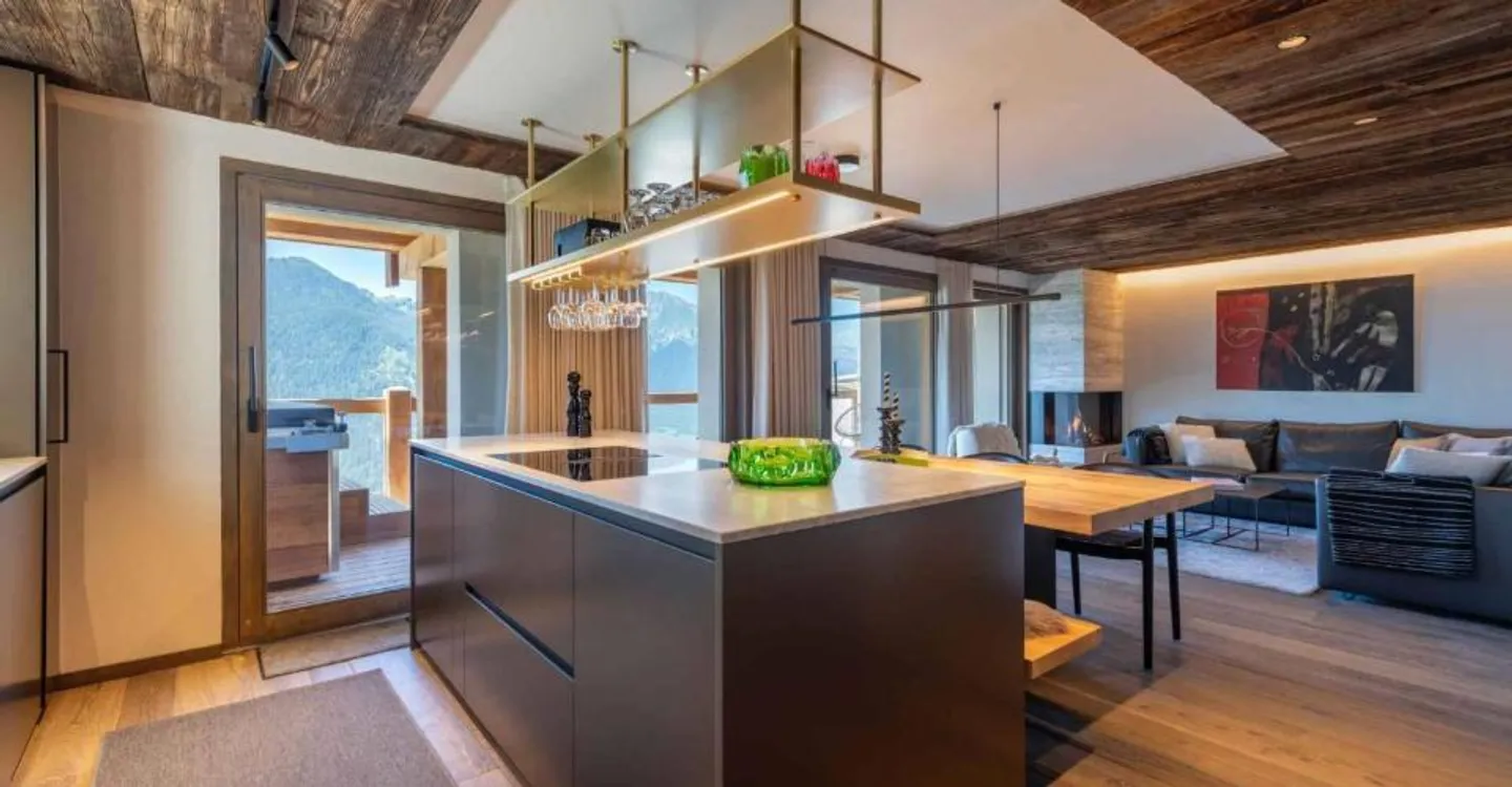Luxuswohnung mit außergewöhnlichem Blick - Foto 3 von 11