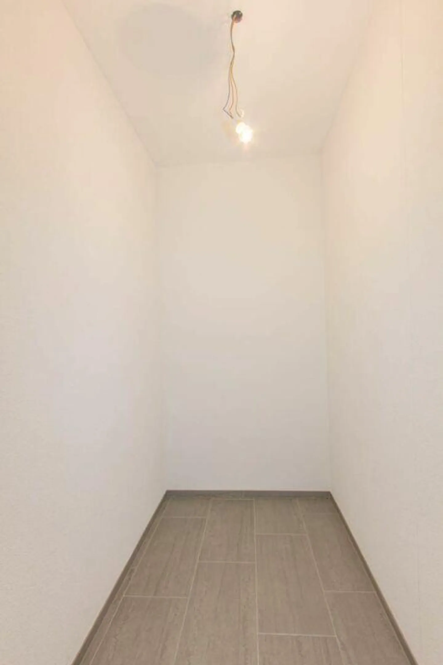 Stunning view amidst the vineyards - Photo 8 of 16