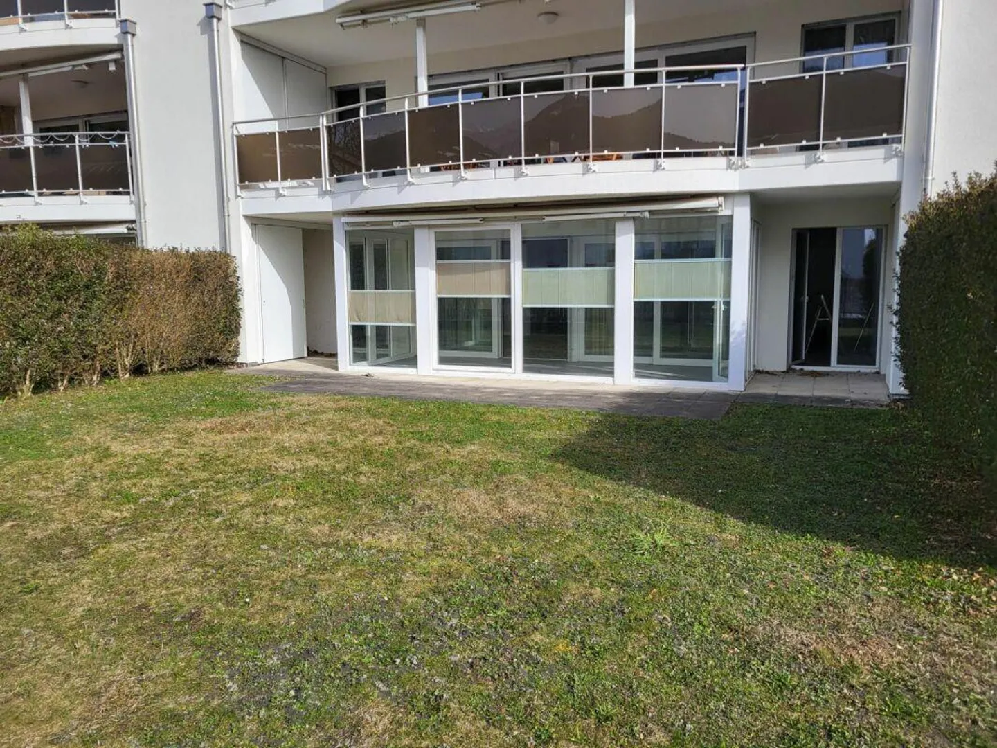 Stunning view amidst the vineyards - Photo 15 of 16