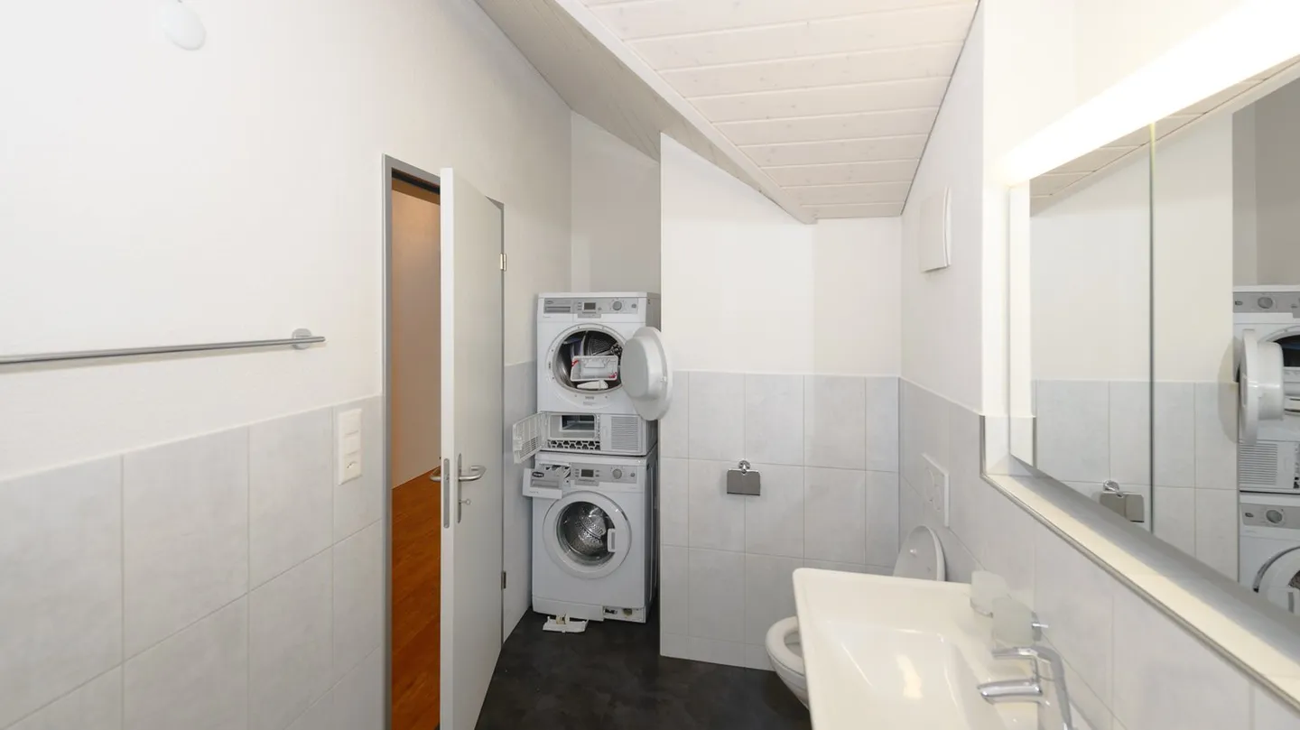 Charmante Dachwohnung in Elgg - Foto 7 von 14