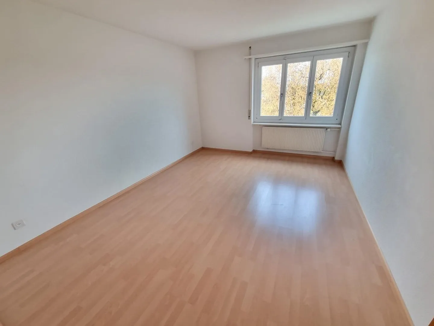 La maison parfaite : appartement de 3,5 pièces avec un loyer très bas ! - Photo 4 sur 6