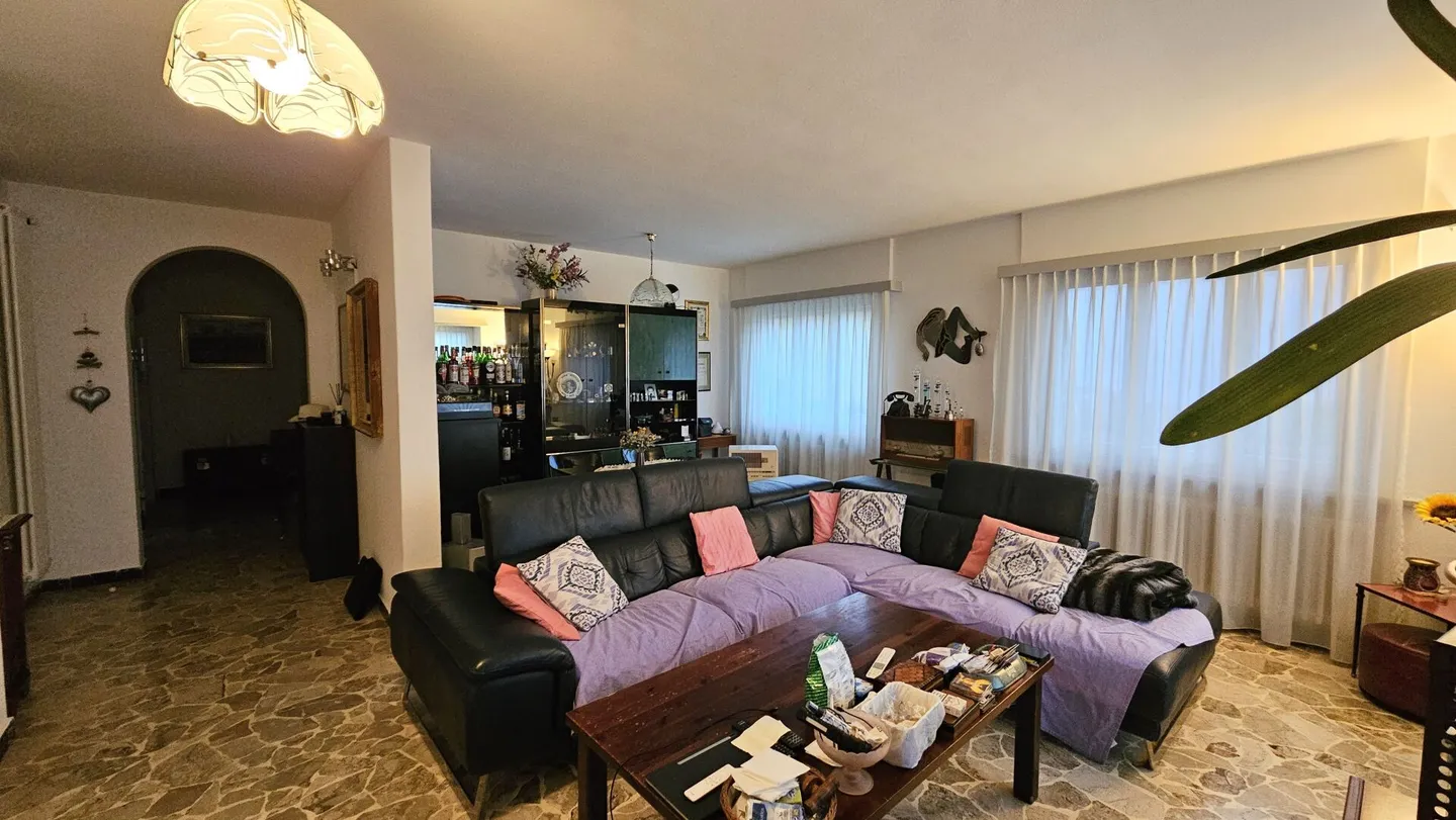 SINGLE-FAMILY HOUSE IN BEDANO - Photo 1 of 15