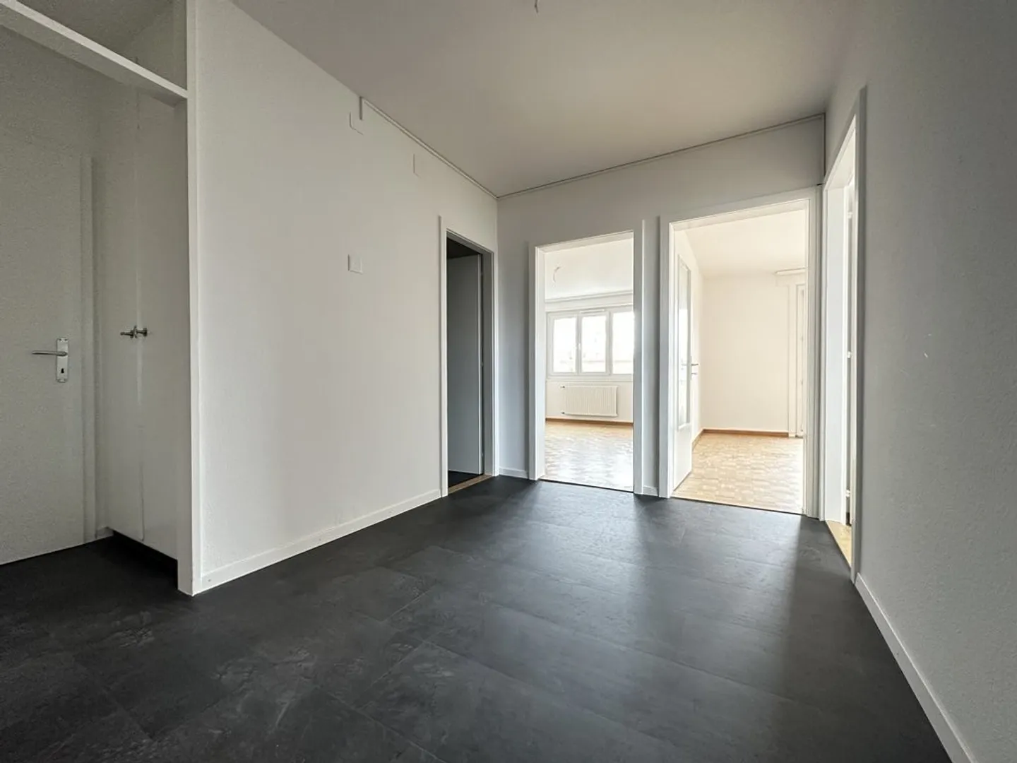 Appartement Charmant dans un Cadre Calme - Photo 2 sur 6