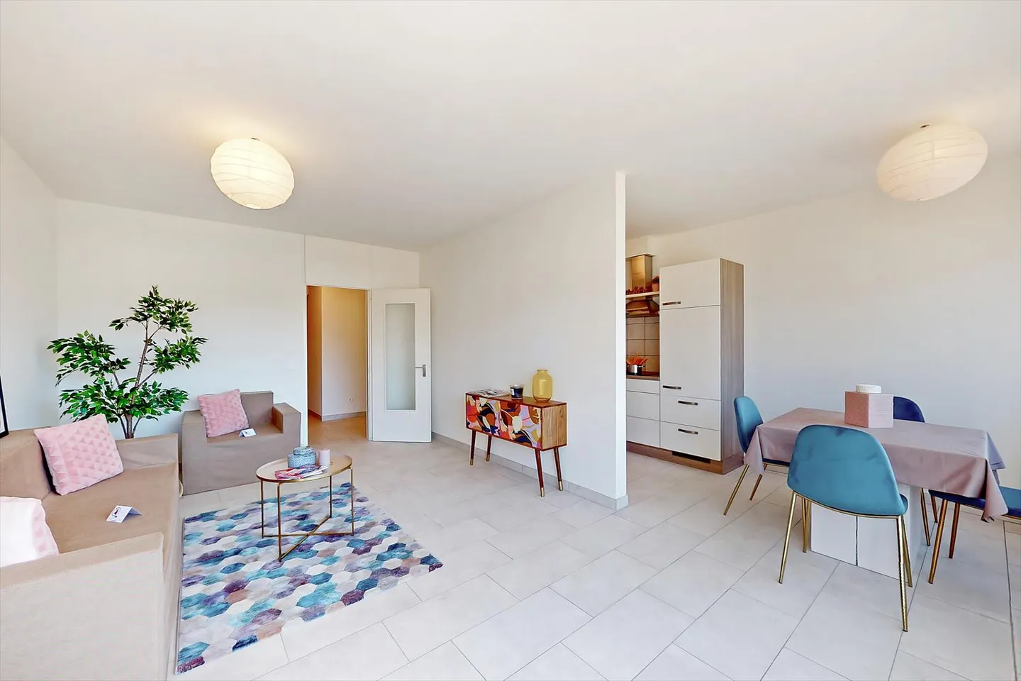 Appartamento moderno di 4,5 locali, a due passi dal lago - Foto 2 di 8