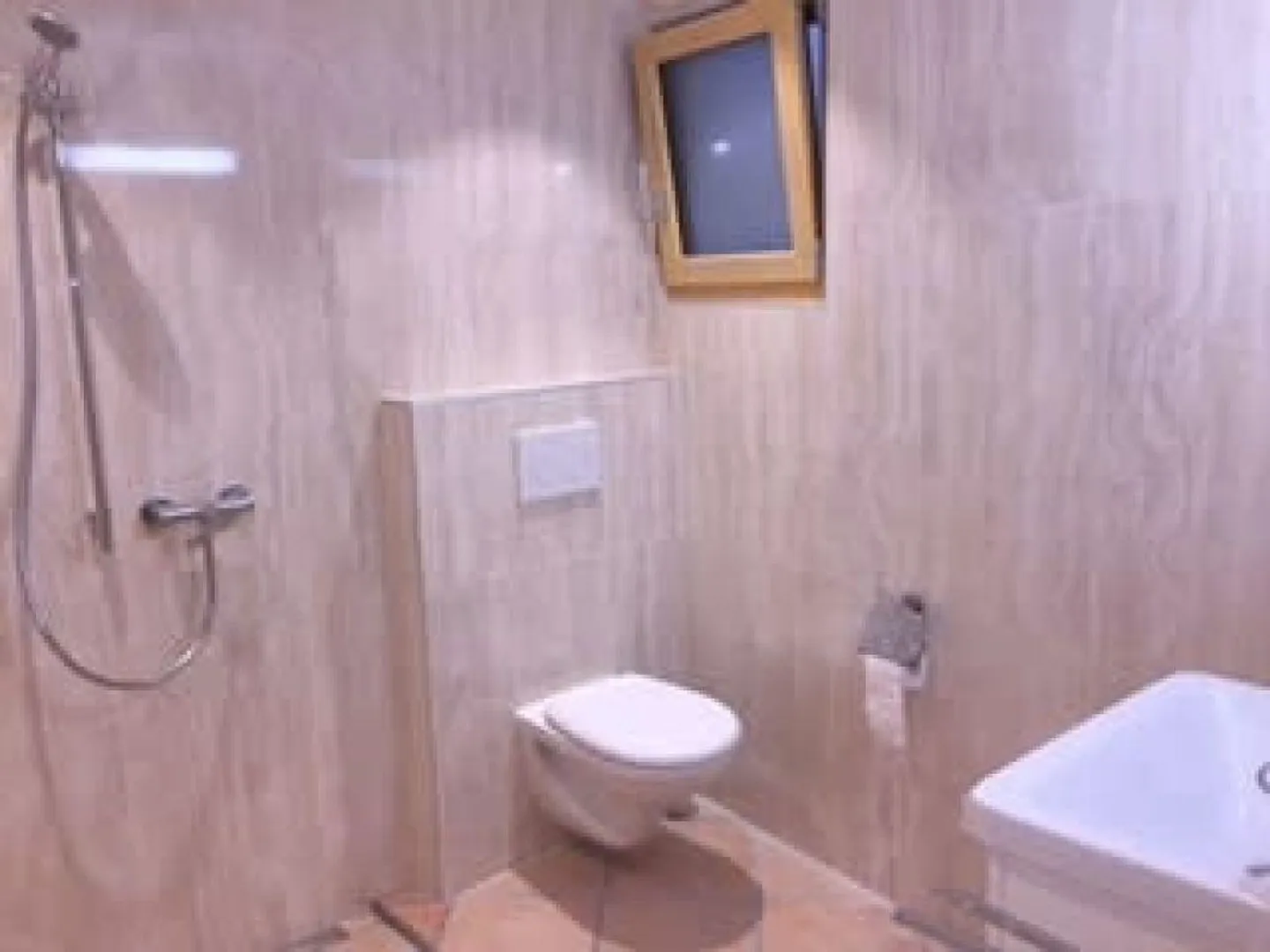 Newly Built 6.5 Room Rustic House - Photo 10 of 13