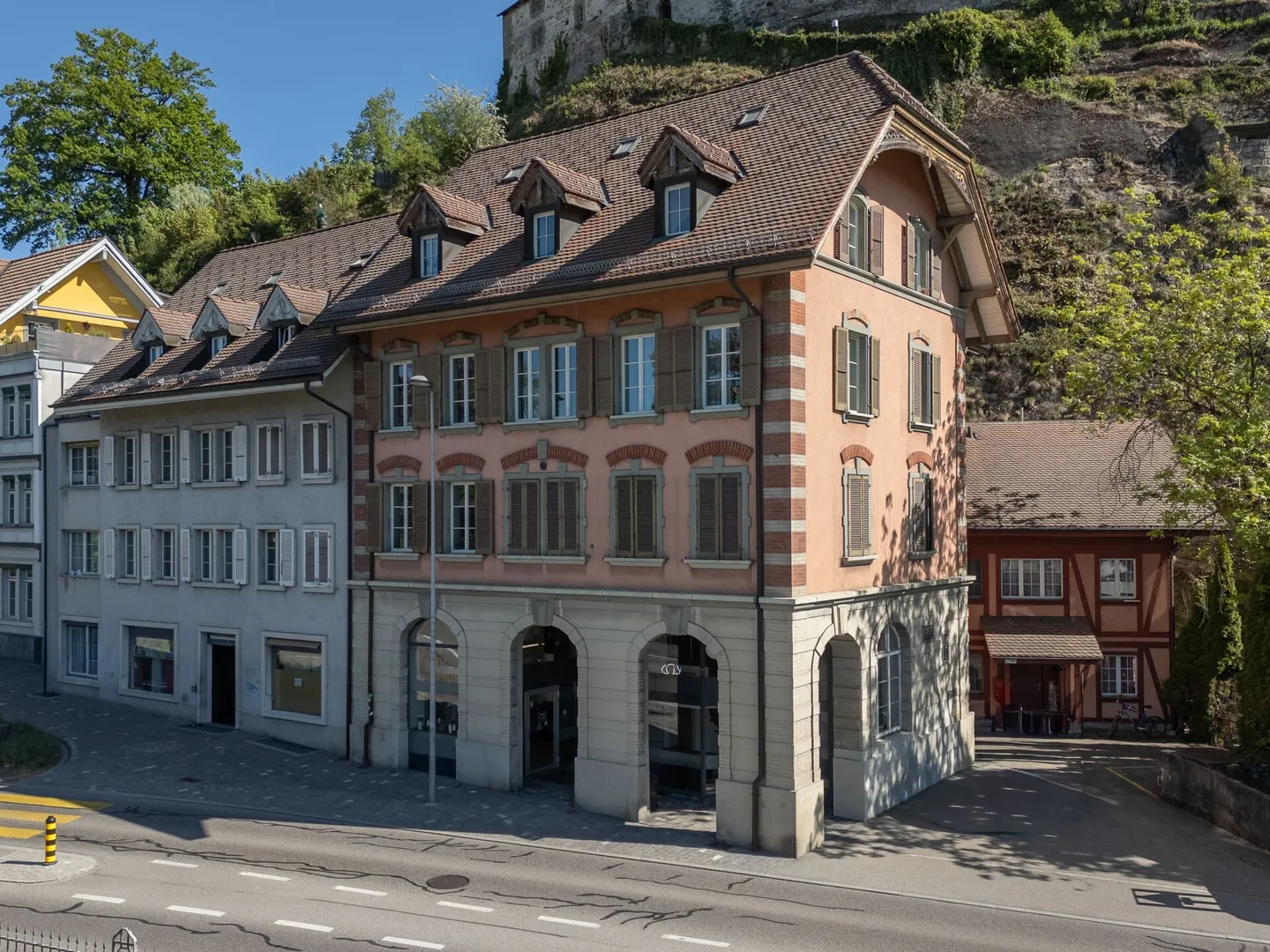 Renditeperle im historischen Herzen von Burgdorf - Photo 1 of 34