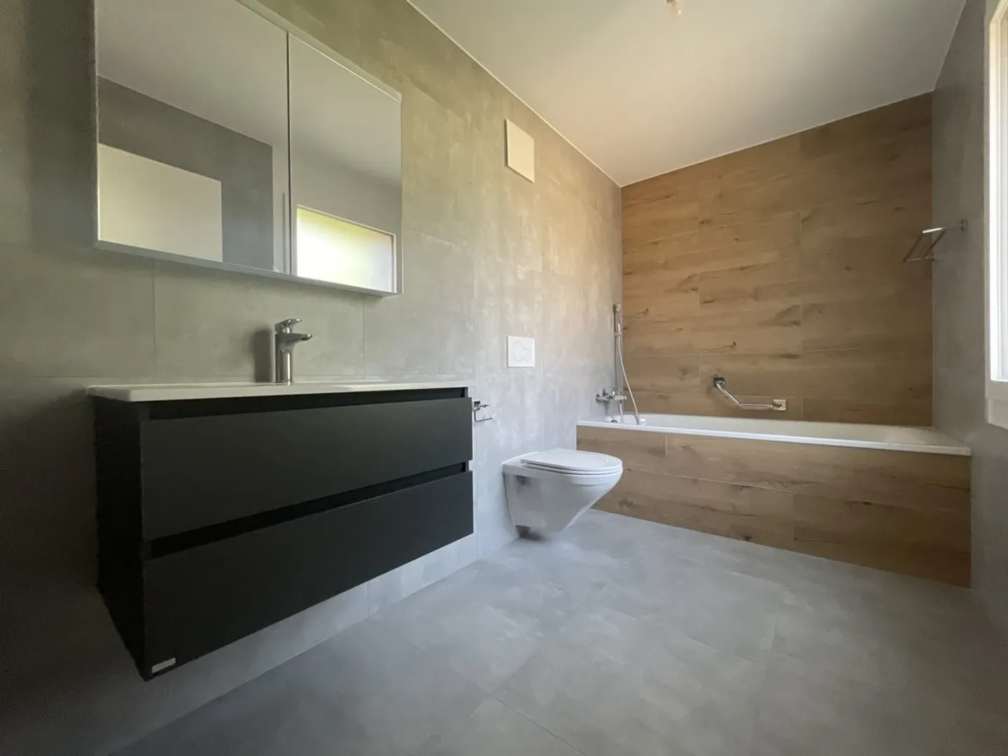 ST-AUBIN (FR) - 4.5 Rooms on the 1st Floor - Photo 10 of 11