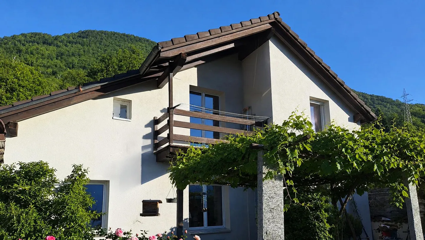 Typical Ticinese house in the picturesque village of Viona, in Brione sopra Minusio - Photo 23 of 23