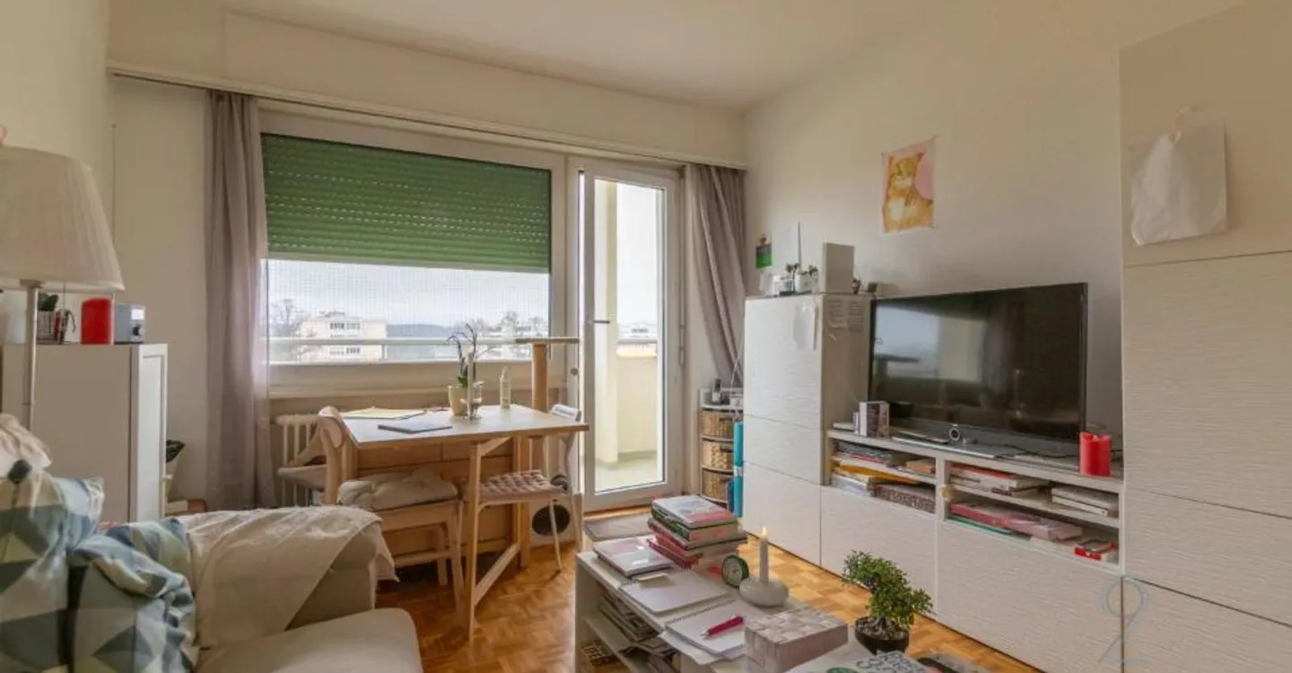 3-room apartment with large balcony - Photo 2 of 5
