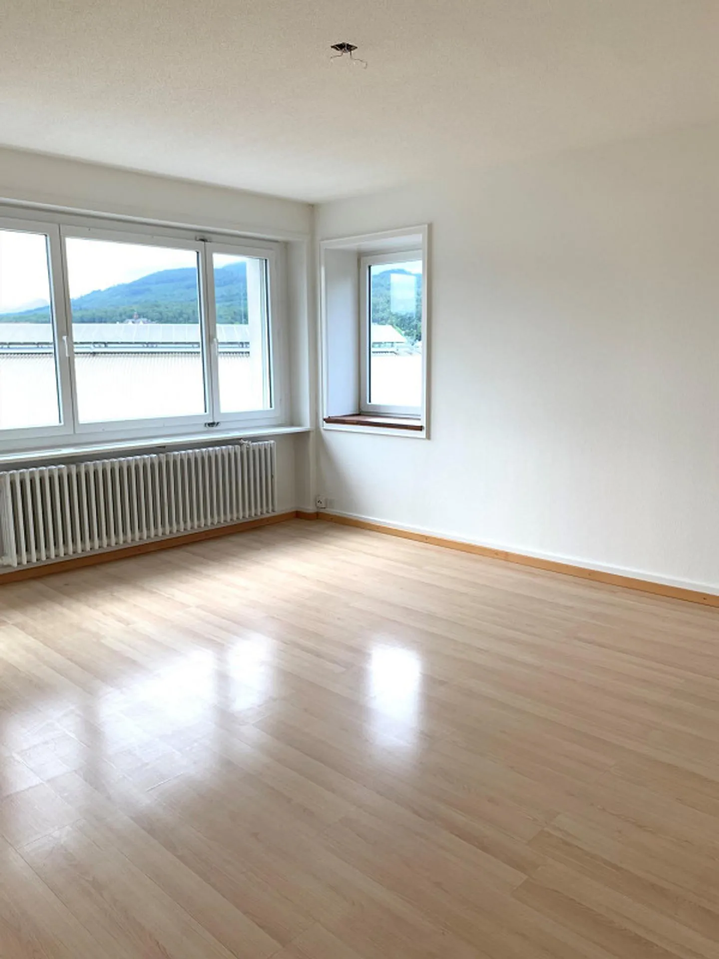 Appartement lumineux de 3 pièces avec balcon dans un emplacement central à Olten - Photo 4 sur 5