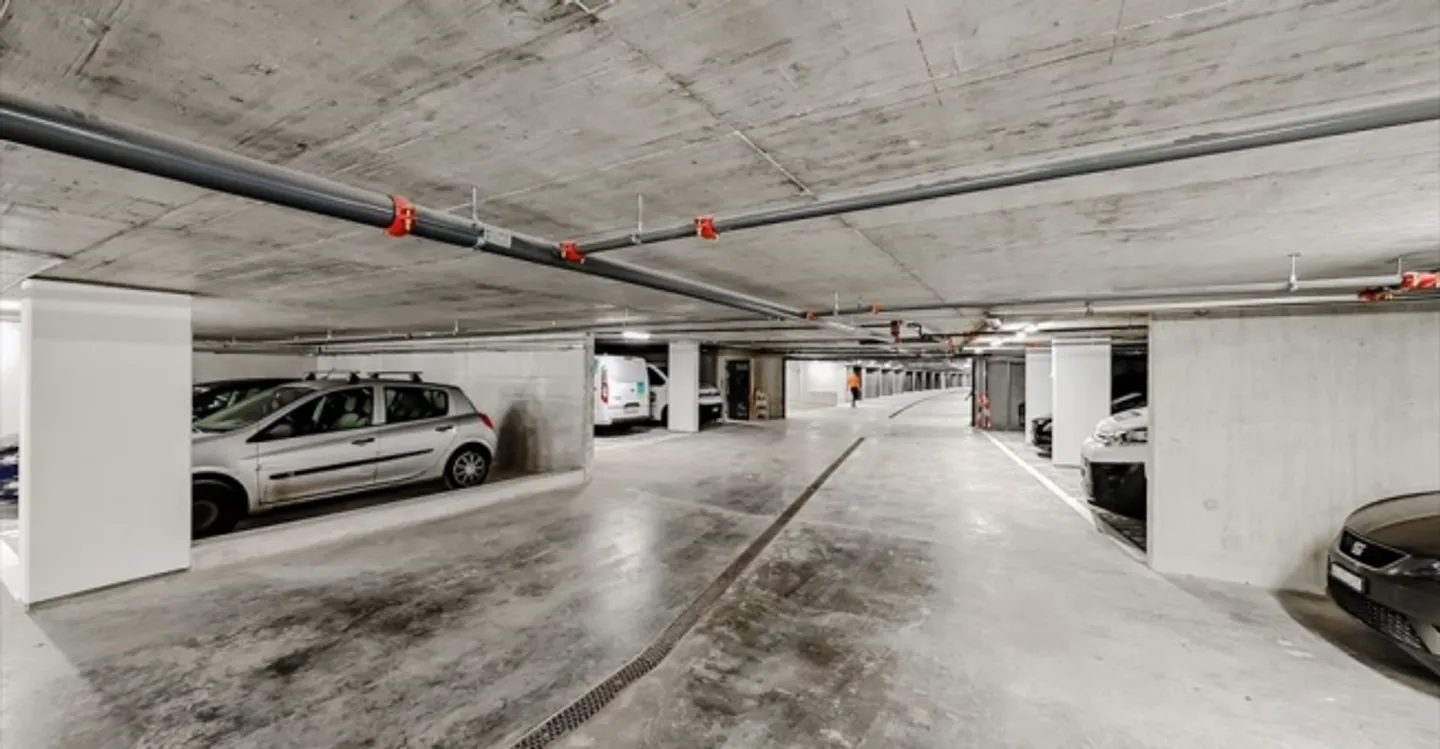 Commerce - Photo 2 of 9