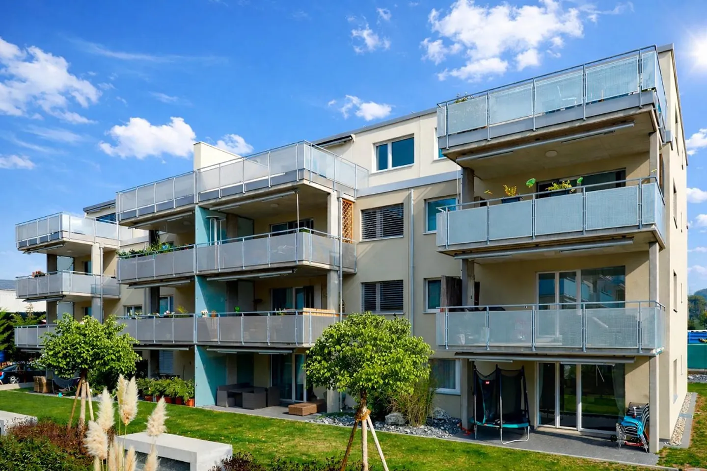 Appartement lumineux avec coin salon de jardin confortable - Photo 1 sur 10