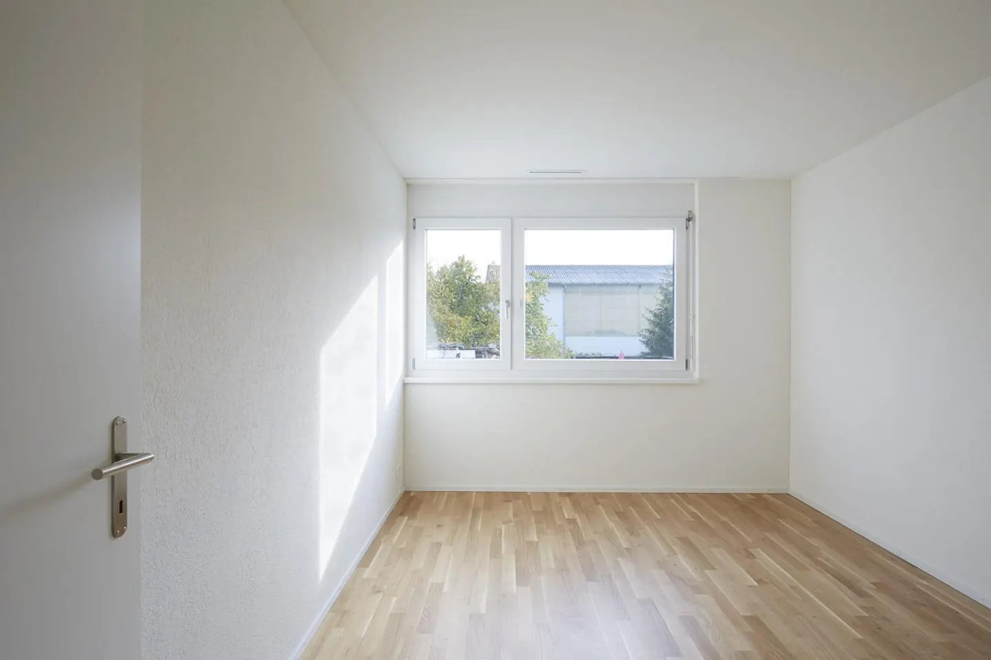 Appartement lumineux avec coin salon de jardin confortable - Photo 7 sur 10