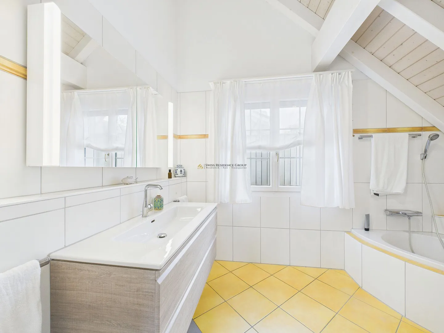 Exclusive single-family house in a family-friendly location! - Photo 14 of 19