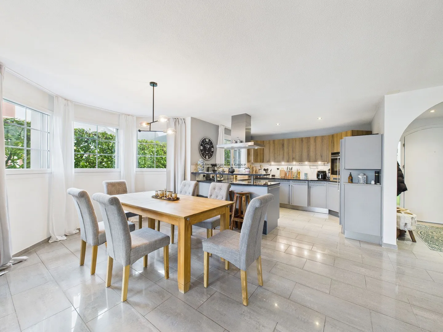 Exclusive single-family house in a family-friendly location! - Photo 3 of 19