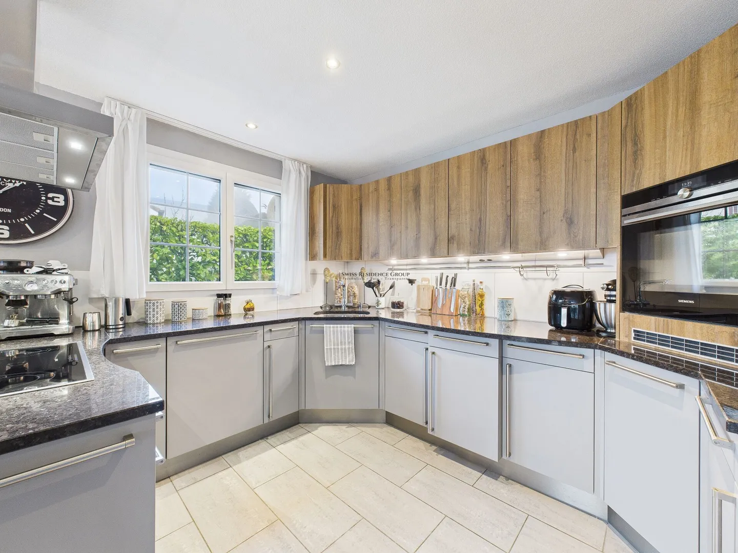 Exclusive single-family house in a family-friendly location! - Photo 4 of 19