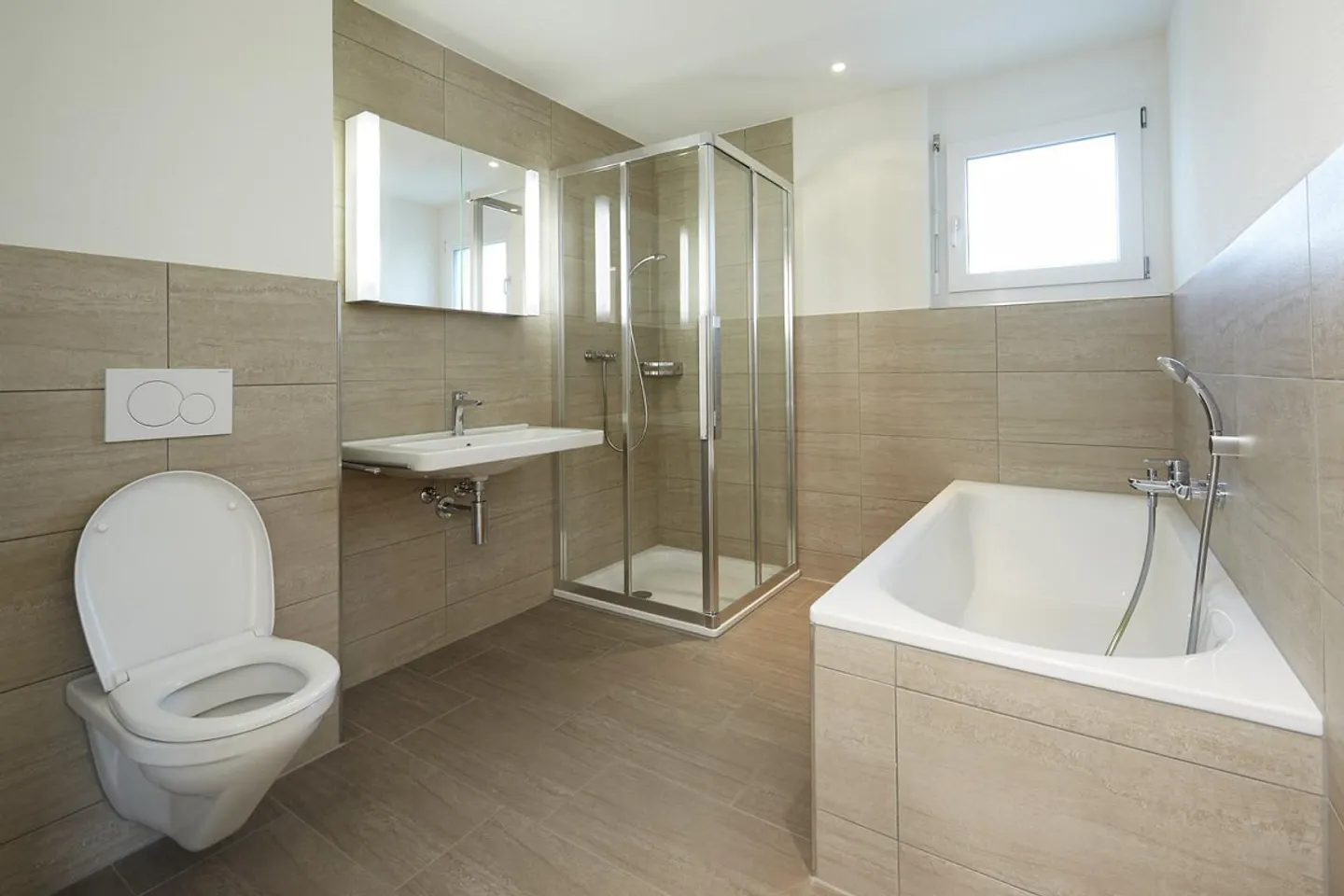 Appartement lumineux avec coin salon de jardin confortable - Photo 8 sur 10