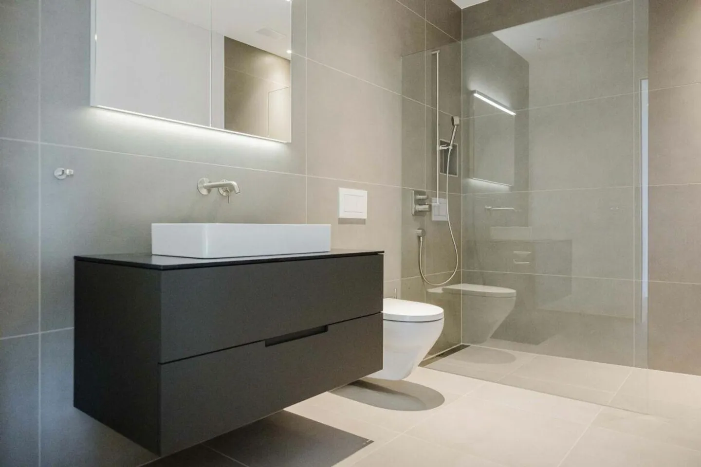 Appartamenti di nuova costruzione con vista sul lago e sulle montagne - Foto 4 di 8