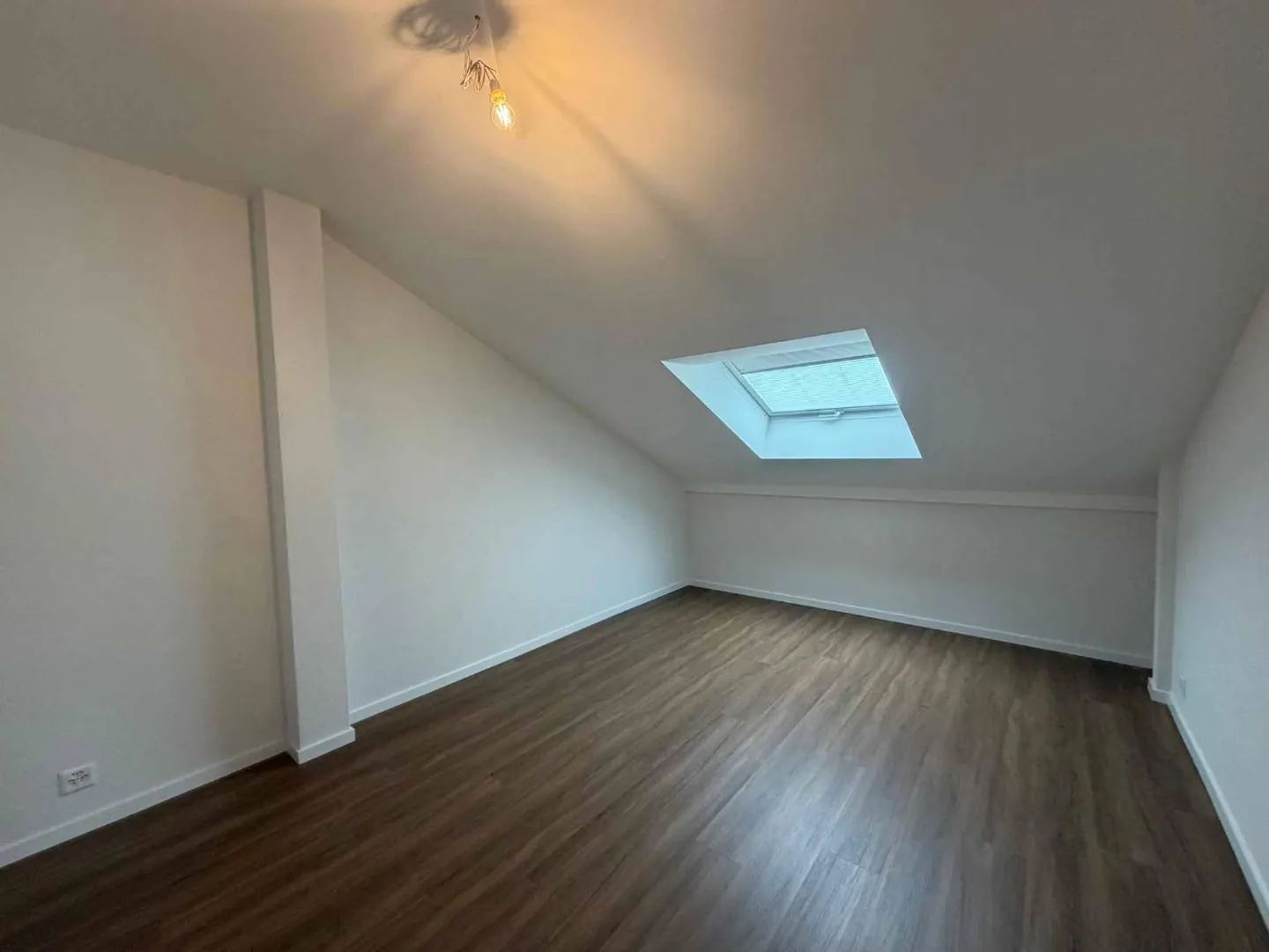 Appartement rénové au dernier étage - Photo 4 sur 6