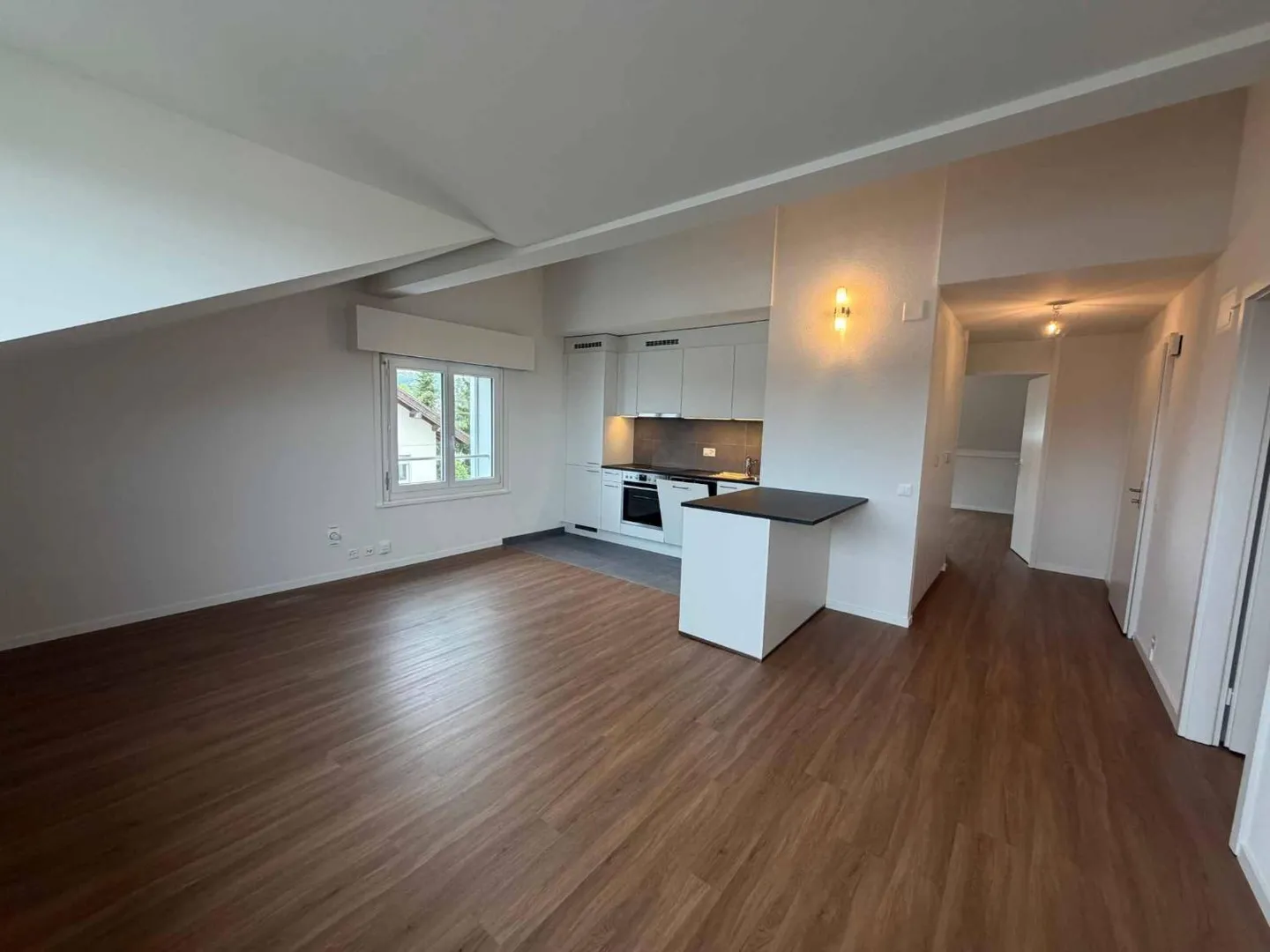 Appartement rénové au dernier étage - Photo 5 sur 6
