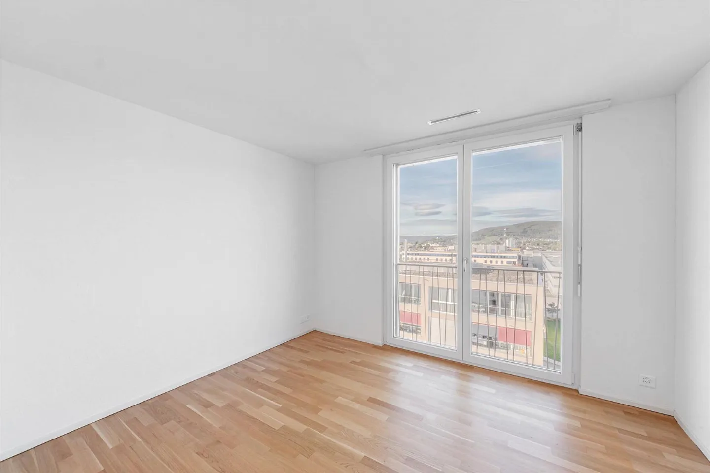 Appartement spacieux de 4,5 pièces à la gare de Lenzburg - Photo 3 sur 6