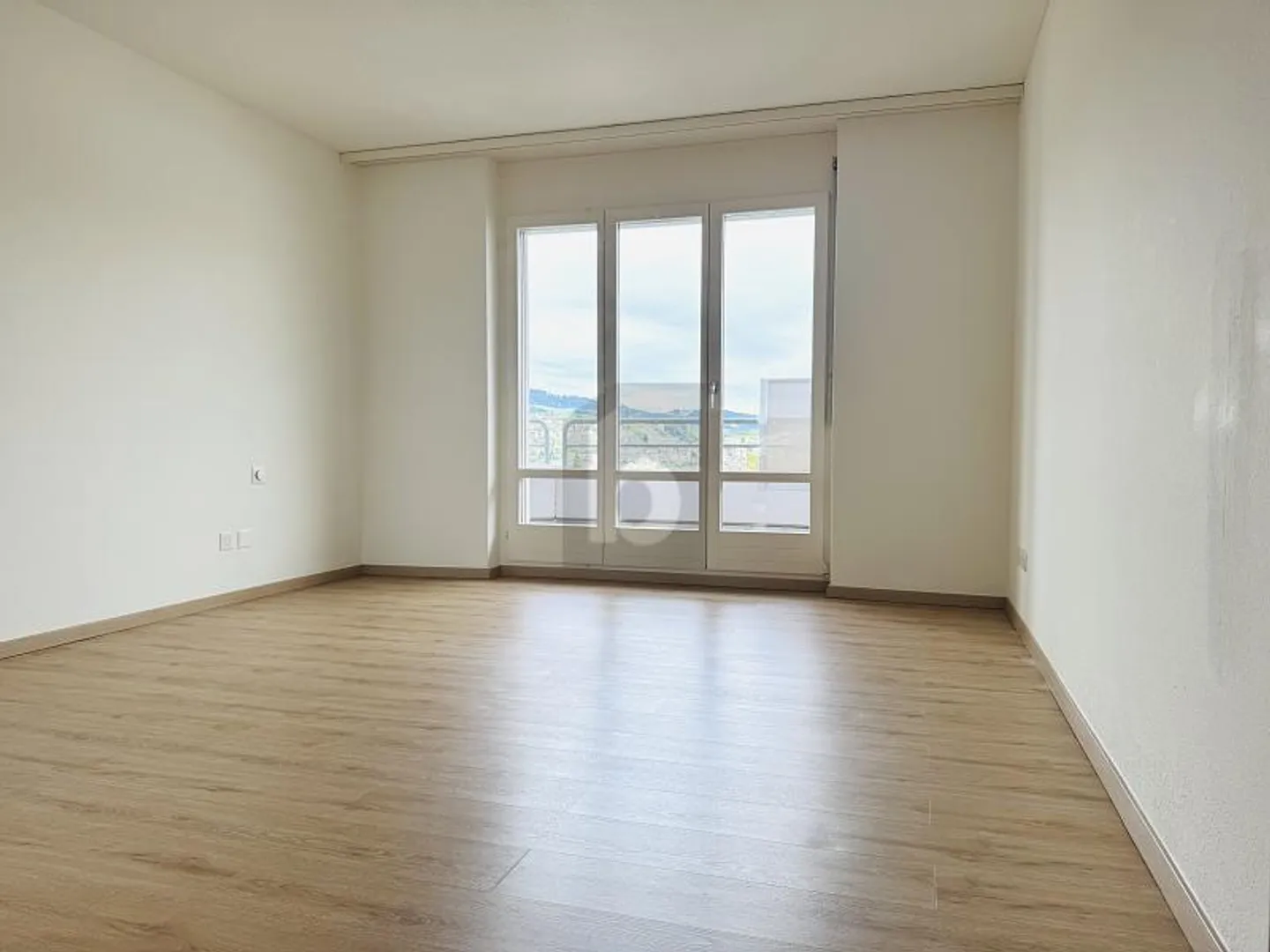 UNIQUE WITH MAGNIFICENT LAKE VIEW - Photo 2 of 6