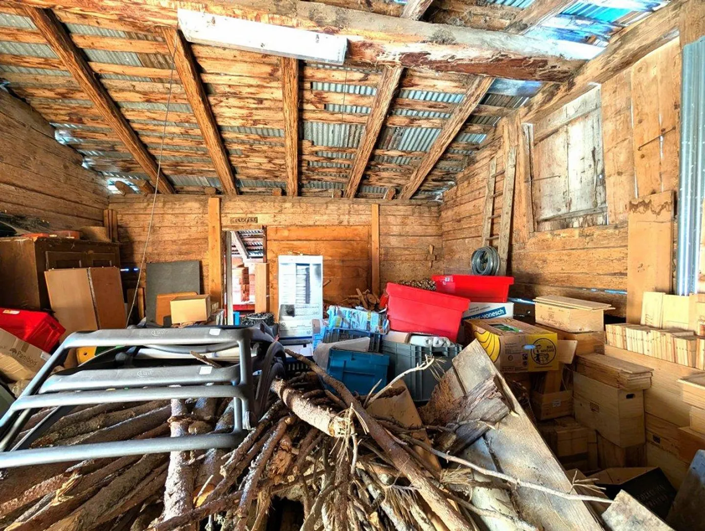 Stalla-Fienile nello stile tipico del Vallese - Foto 5 di 9