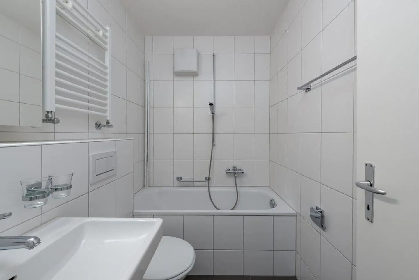 Appartement familial dans un quartier calme - Photo 3 sur 11