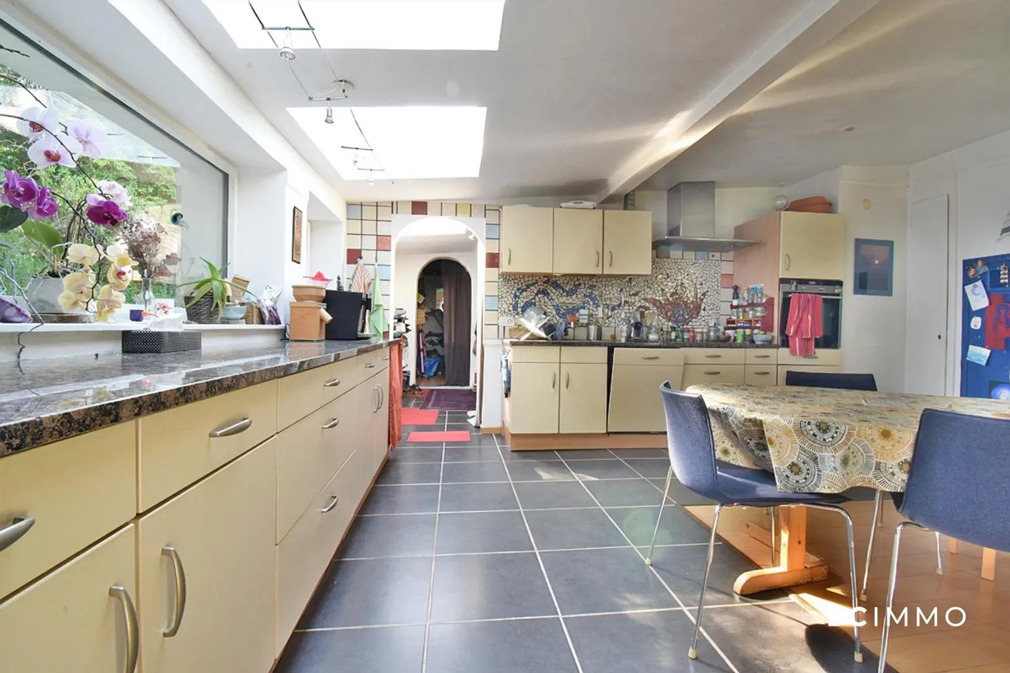 Detached property with wooded garden, natural pond and excell... - Photo 4 of 4